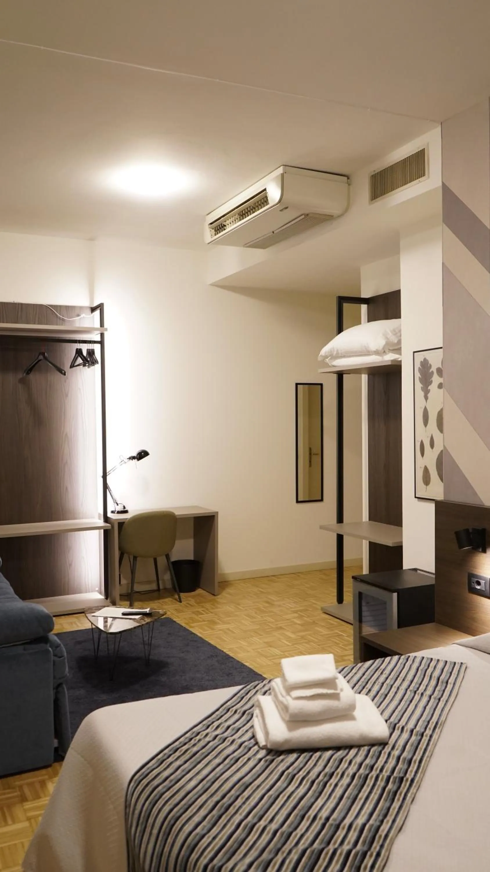 Bed in Hotel Astoria