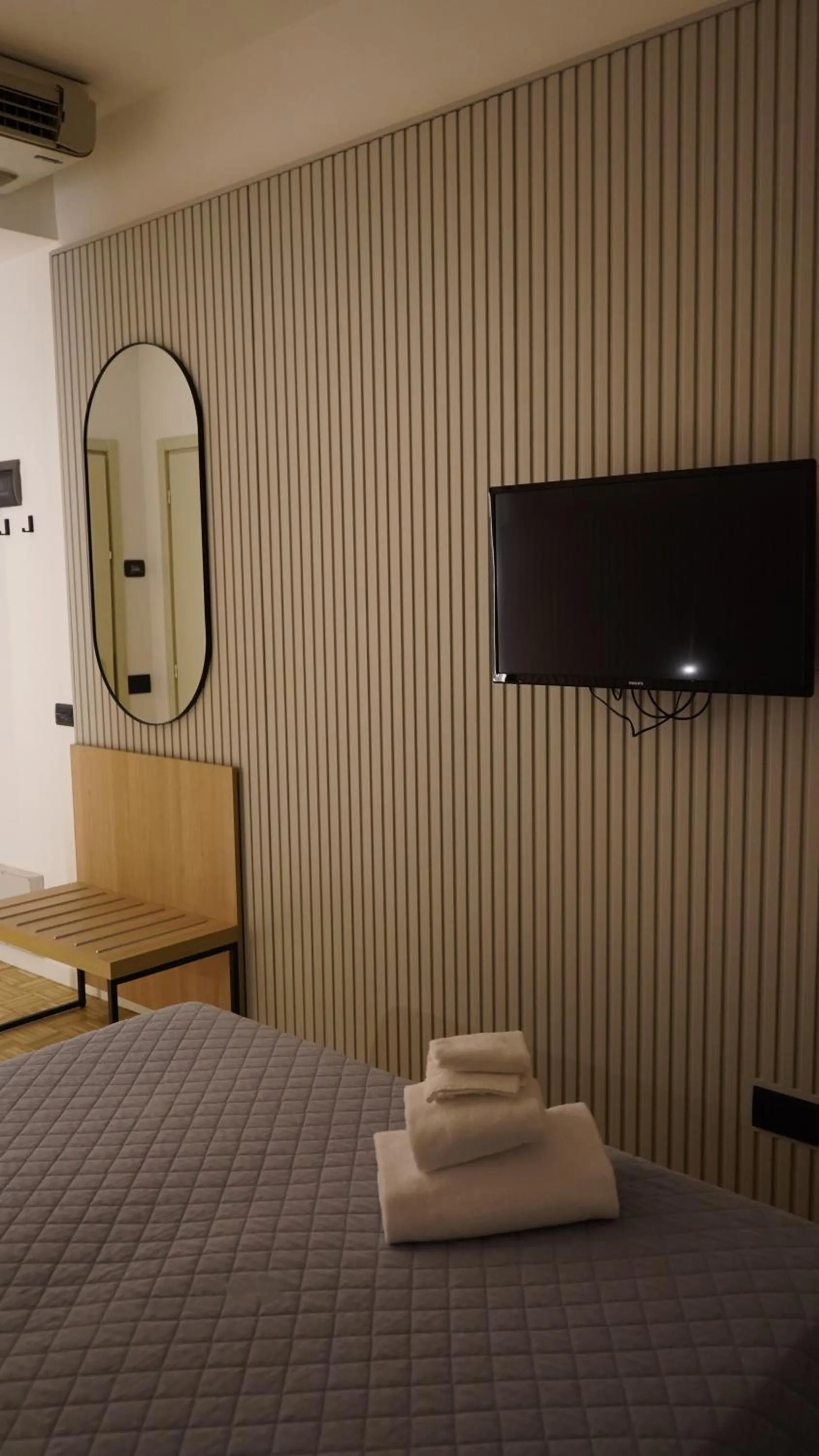 Bed in Hotel Astoria