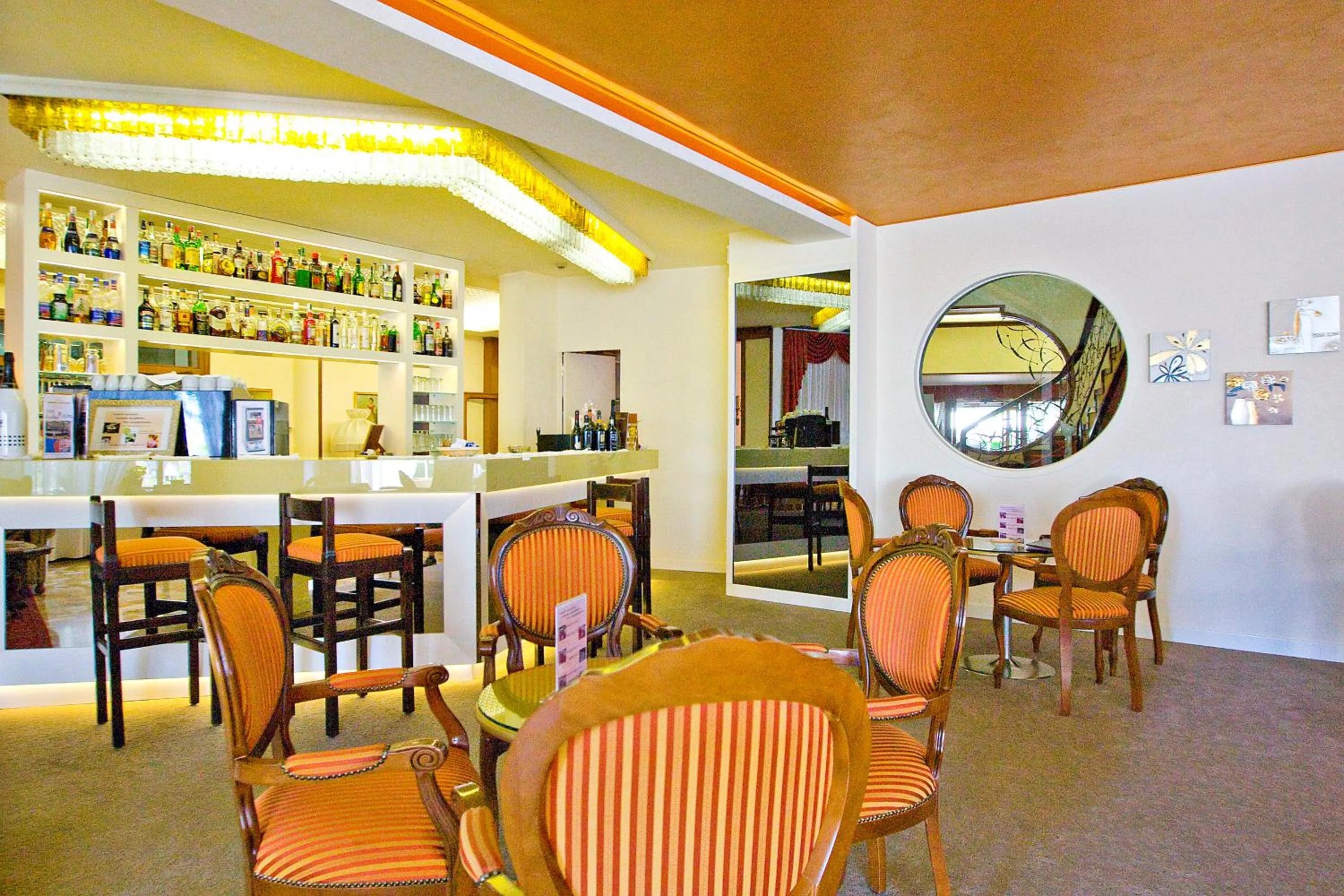 Lounge or bar in Hotel Abano Astoria