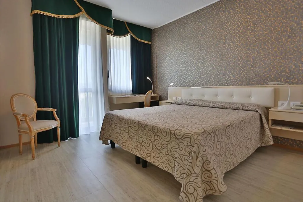 Bedroom, Bed in Hotel Abano Astoria