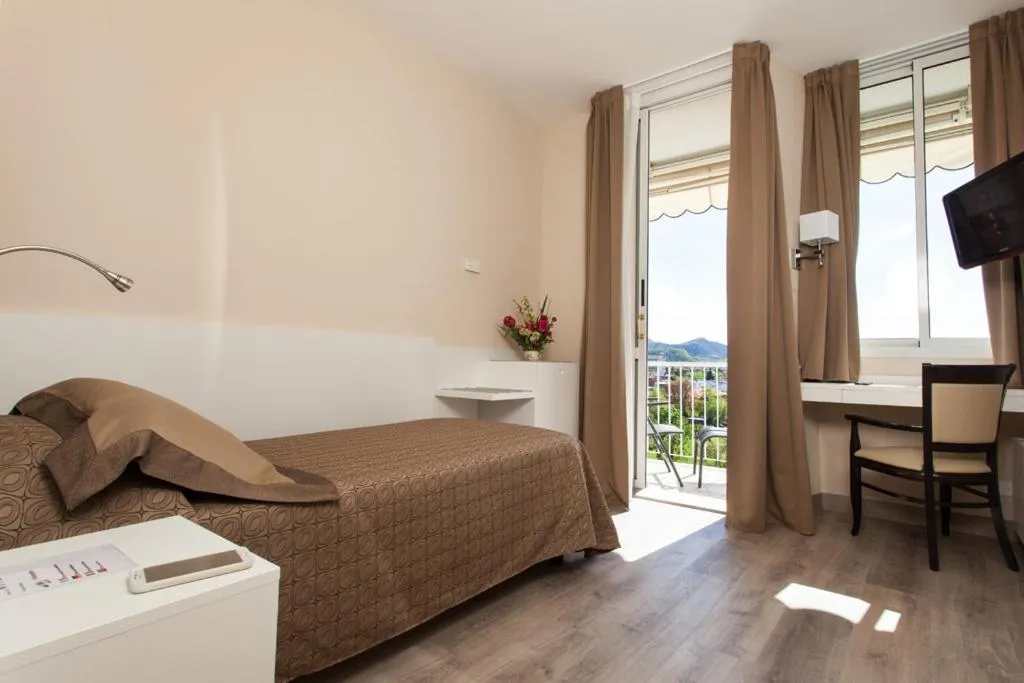 TV and multimedia, Bed in Hotel Abano Astoria