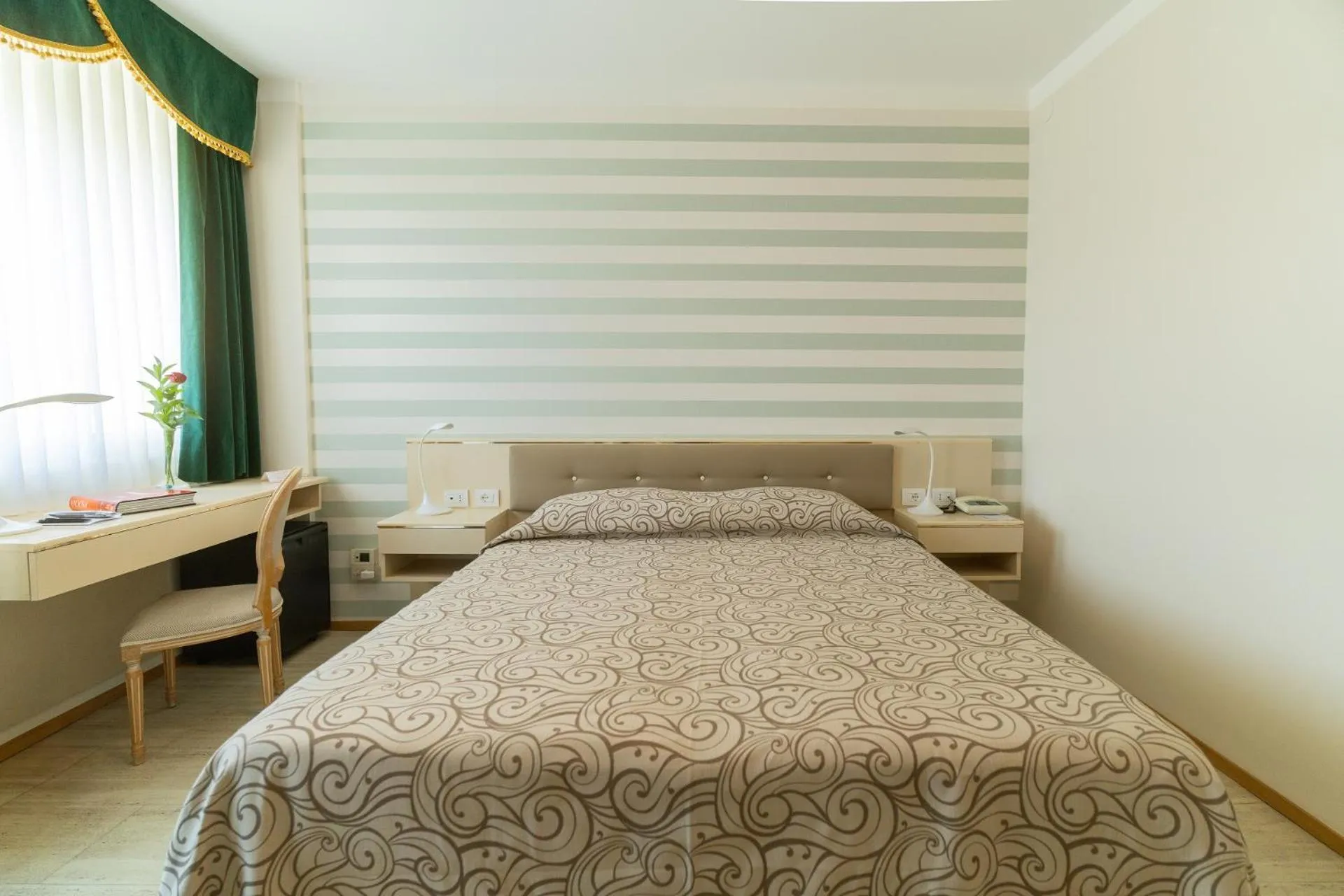 Bed in Hotel Abano Astoria