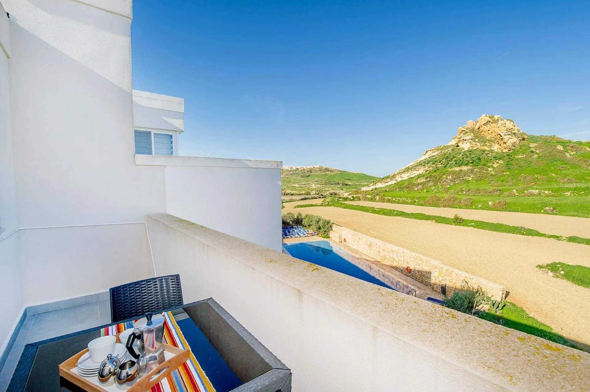 Balcony/Terrace in Hillock Residence Apartments