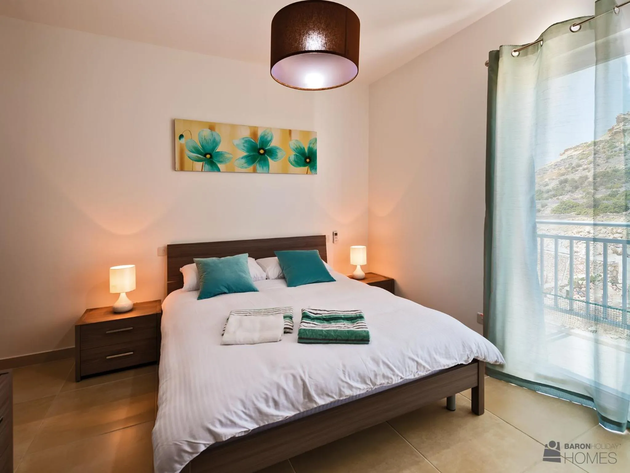 Balcony/Terrace, Bed in Hillock Residence Apartments