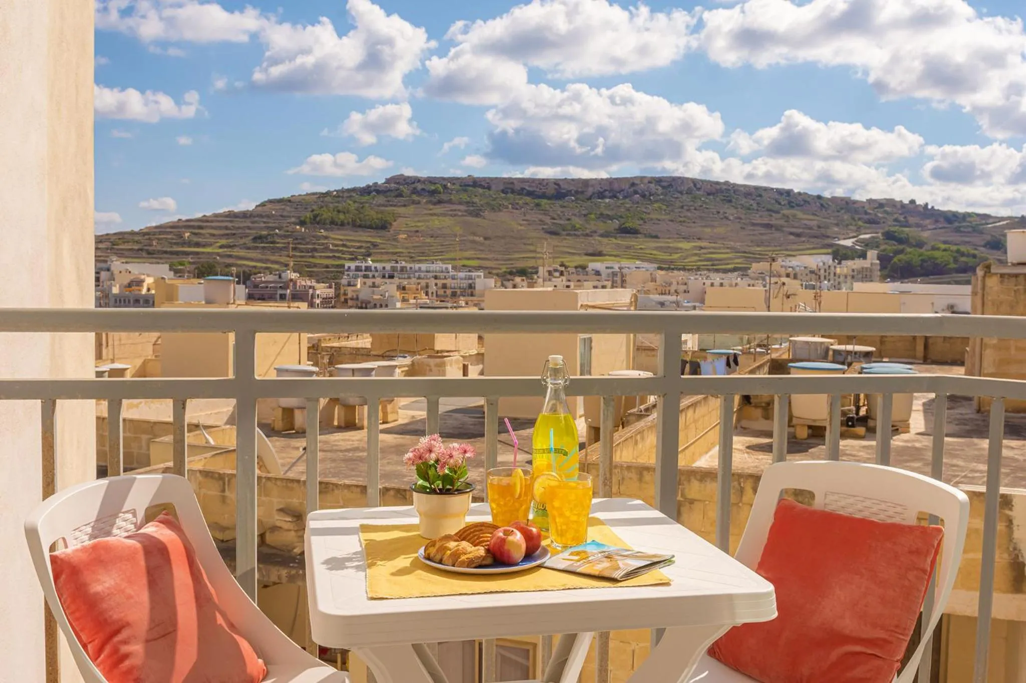 Hillock Residence Apartments