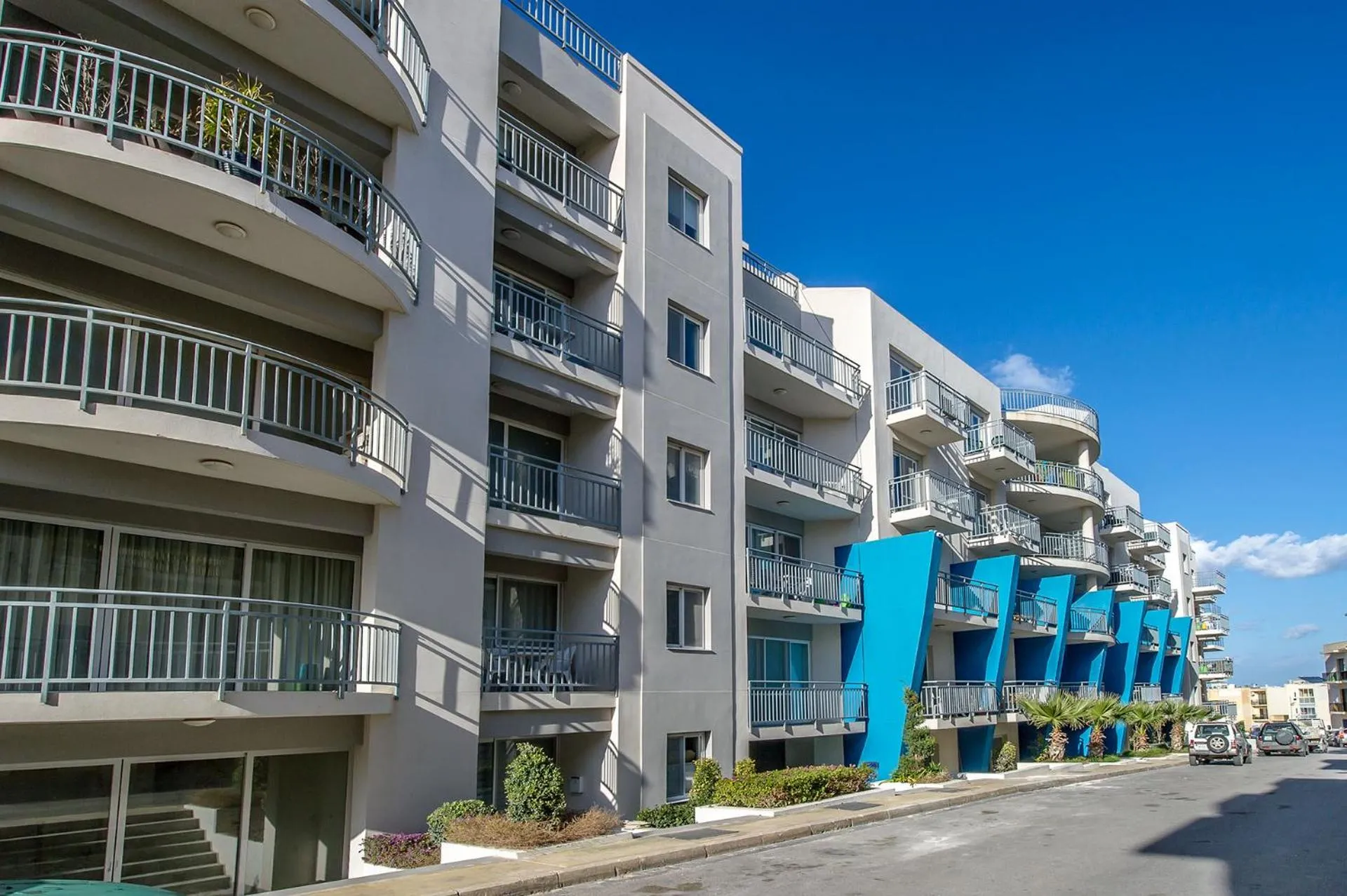 Property building in Hillock Residence Apartments