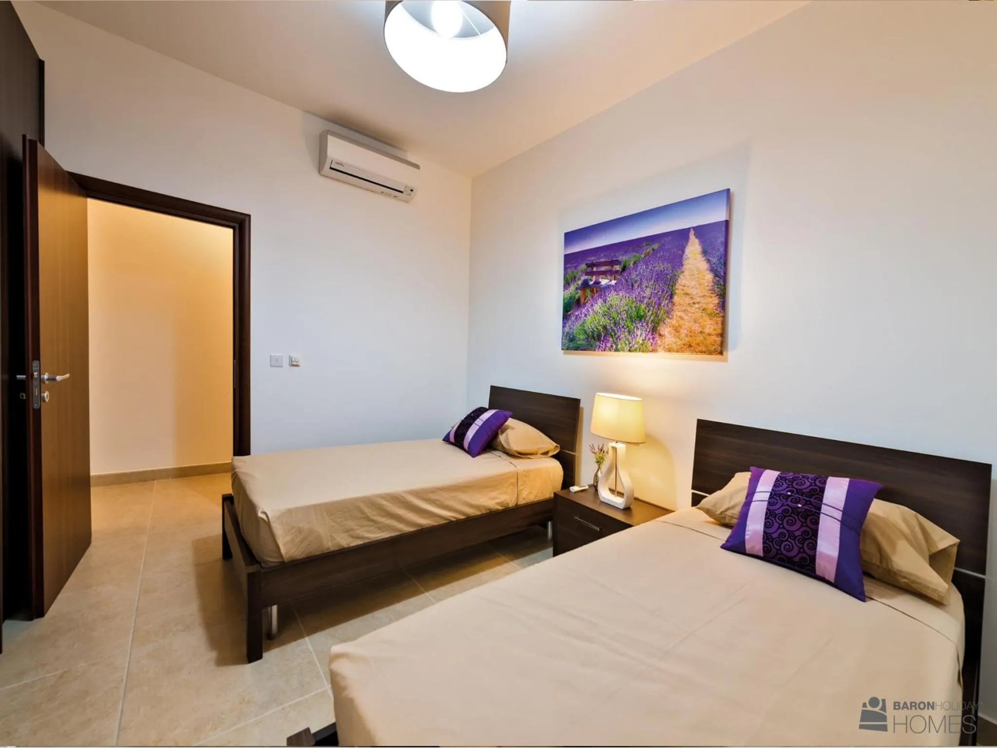 Bedroom, Bed in Hillock Residence Apartments