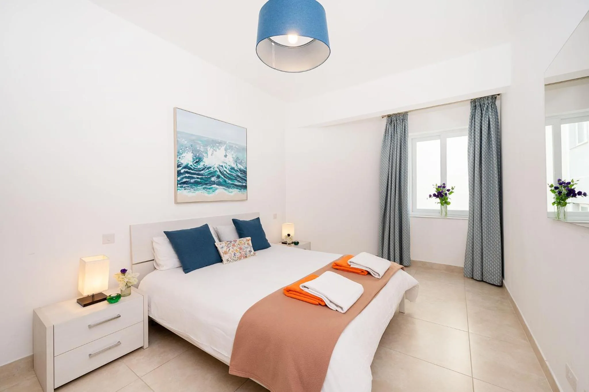 Bed in Hillock Residence Apartments