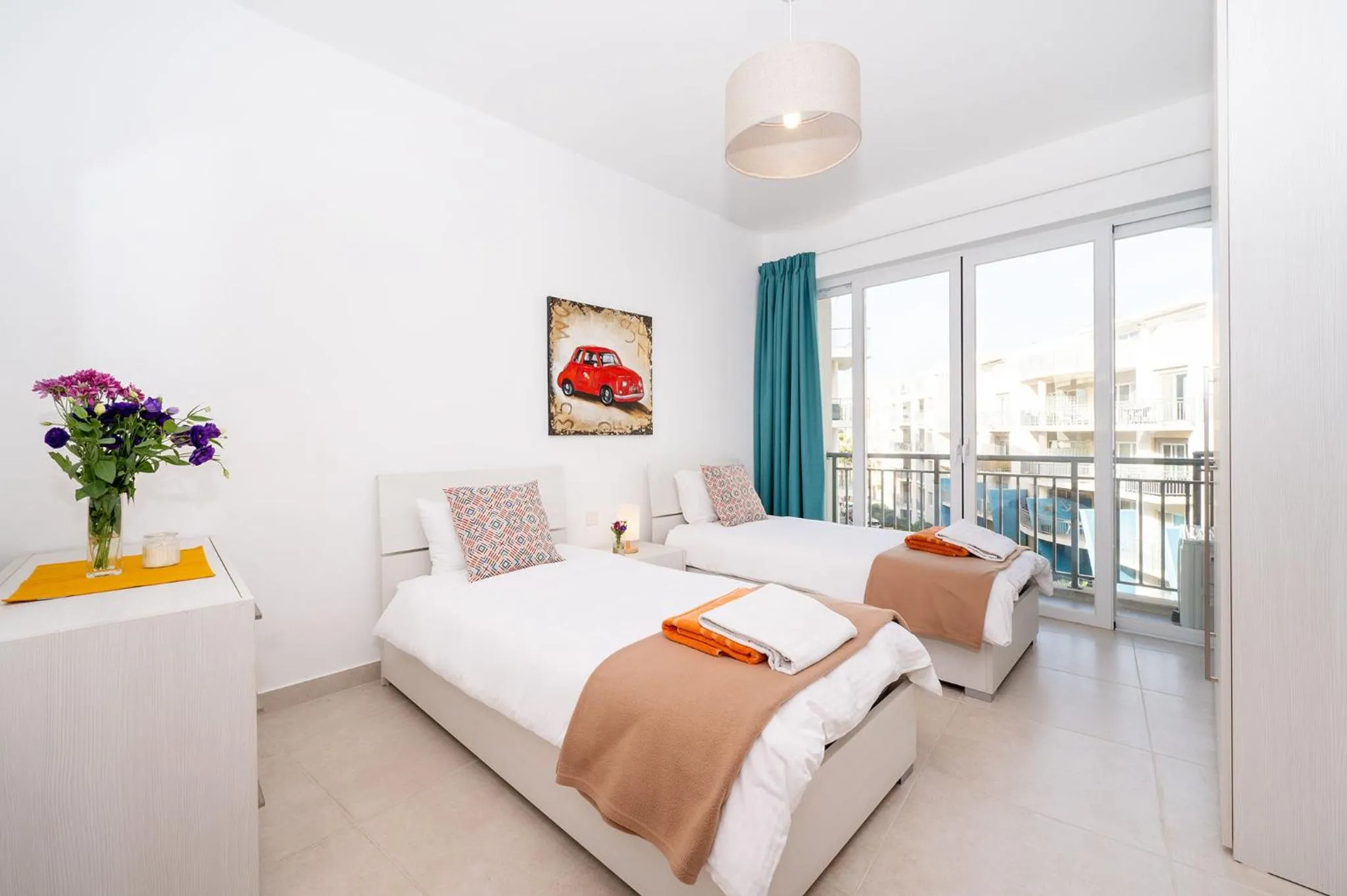 Bed in Hillock Residence Apartments