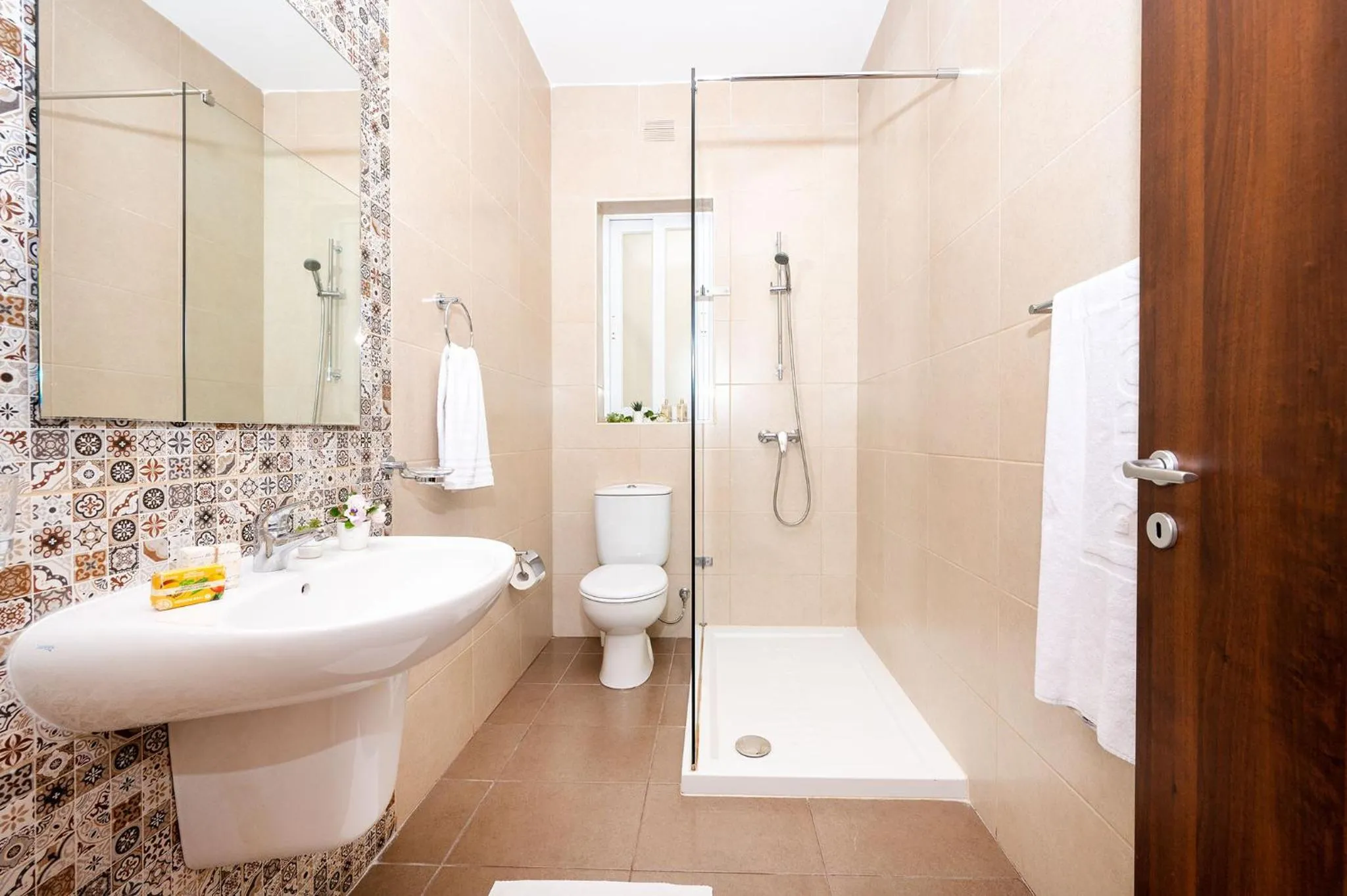 Hillock Residence Apartments
