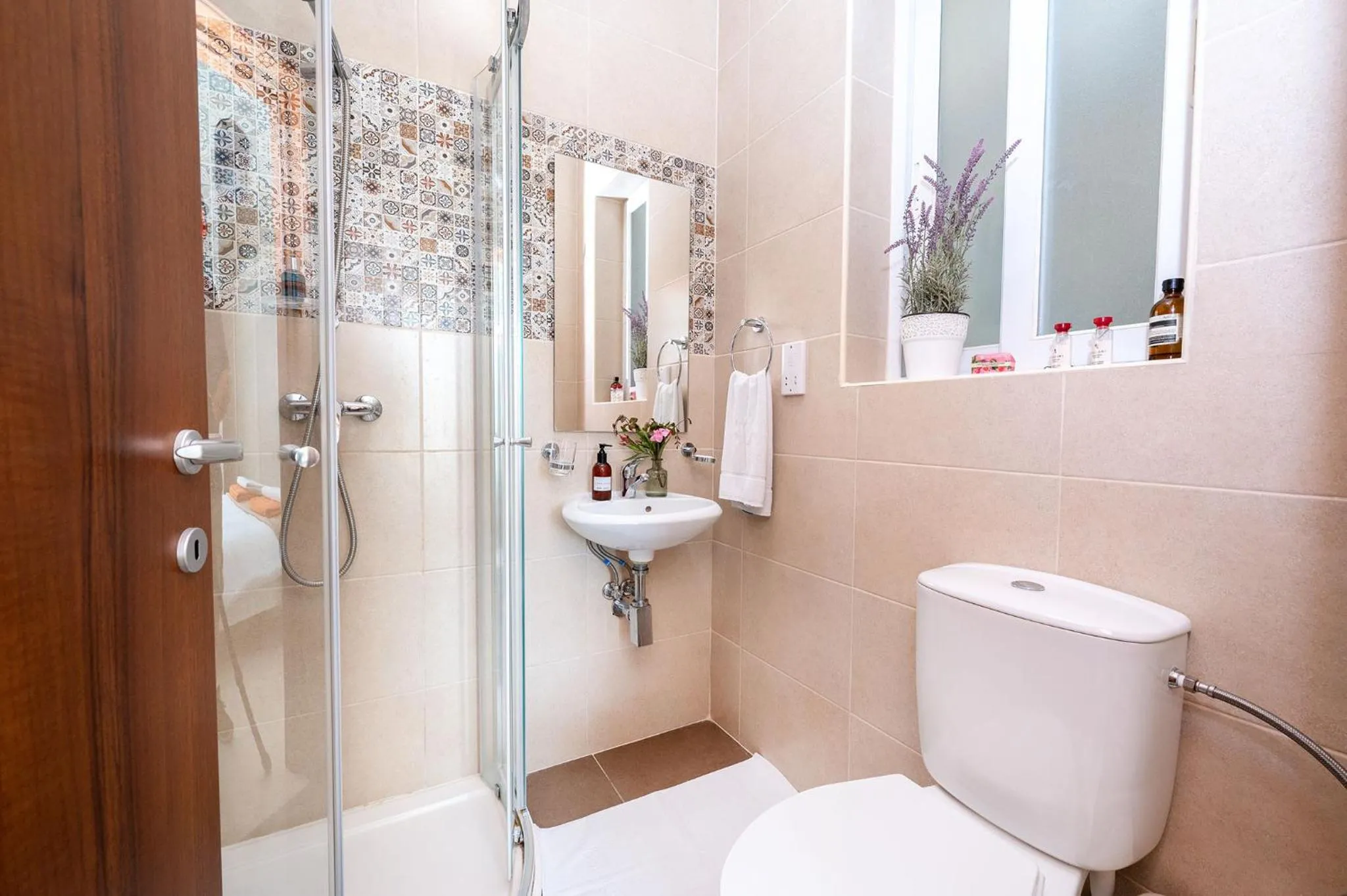 Bathroom in Hillock Residence Apartments