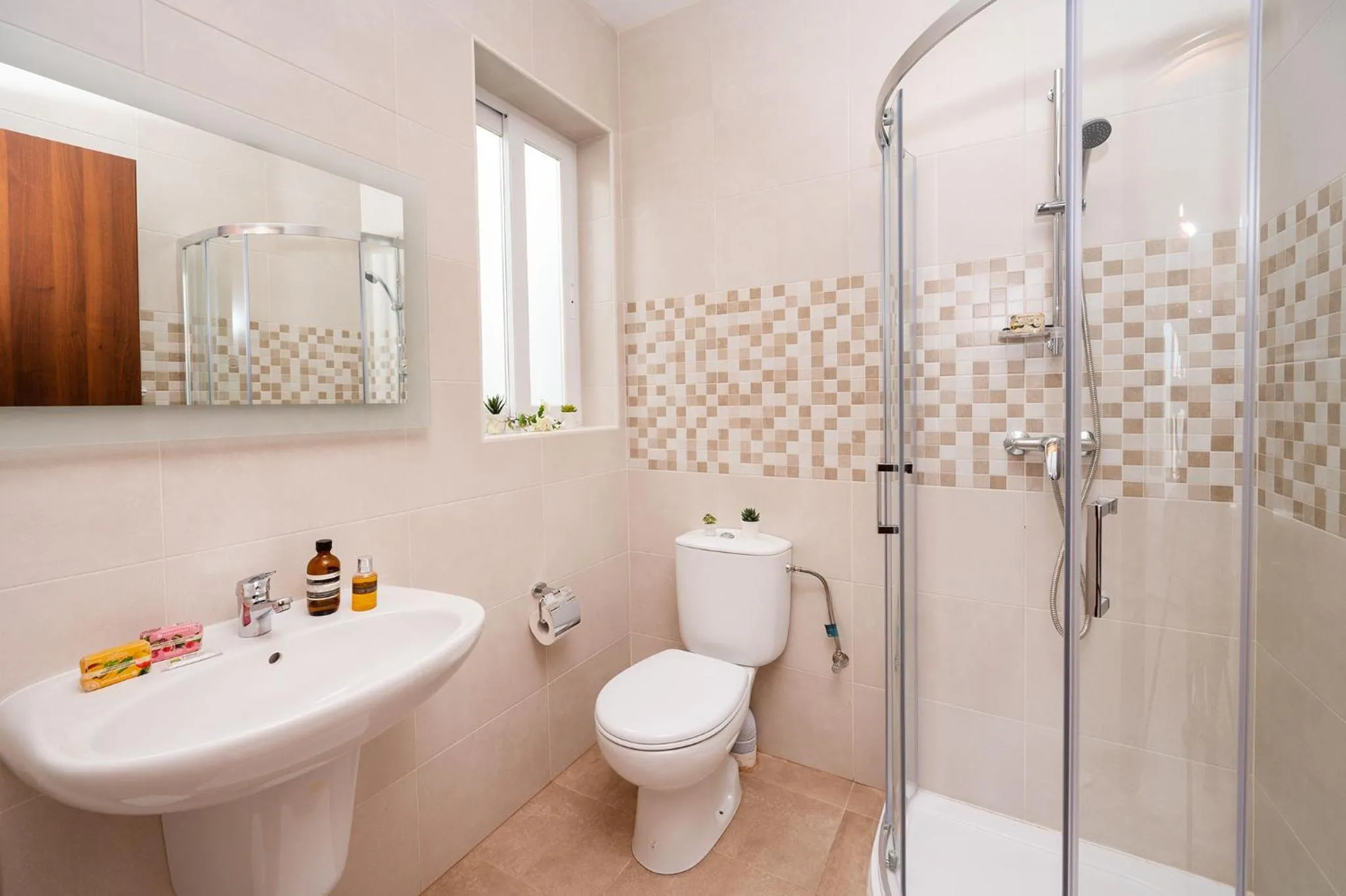 Hillock Residence Apartments