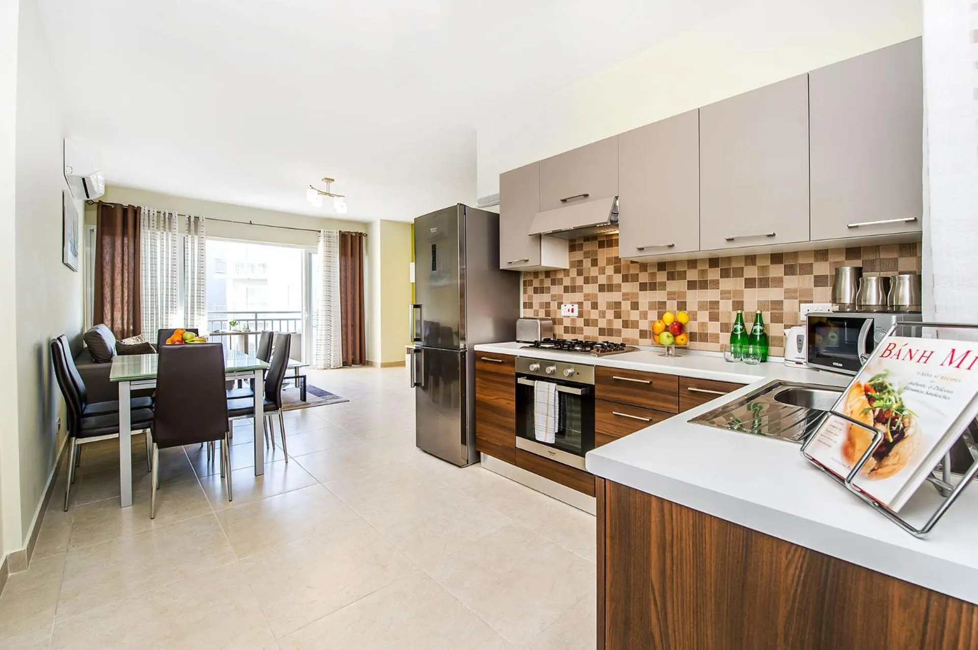 Kitchen or kitchenette in Hillock Residence Apartments