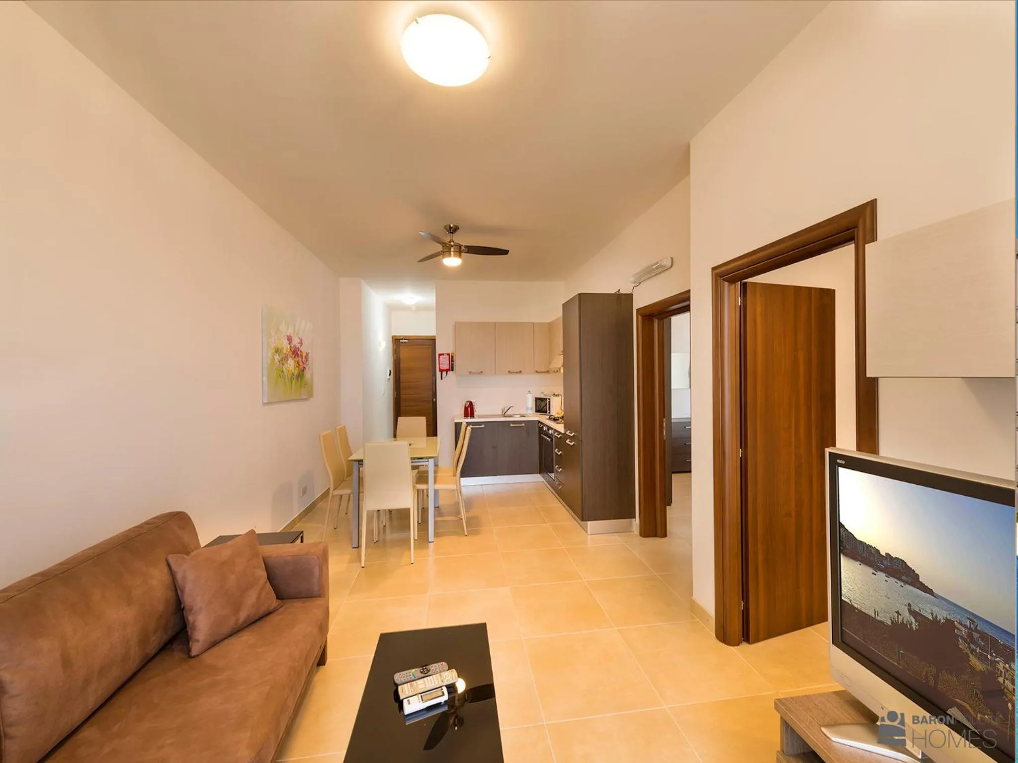 Kitchen or kitchenette, Bed in Hillock Residence Apartments