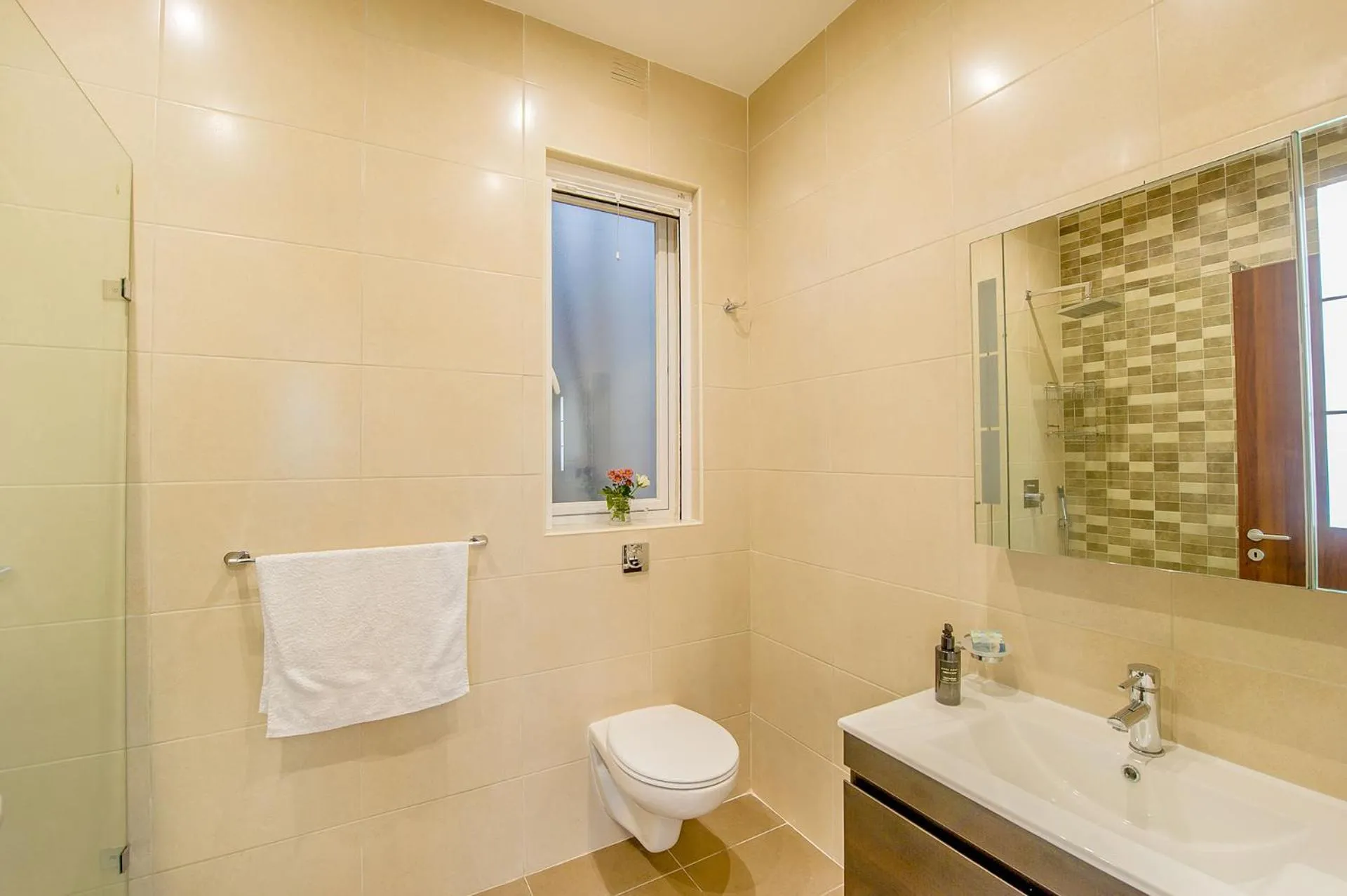 Bathroom in Hillock Residence Apartments