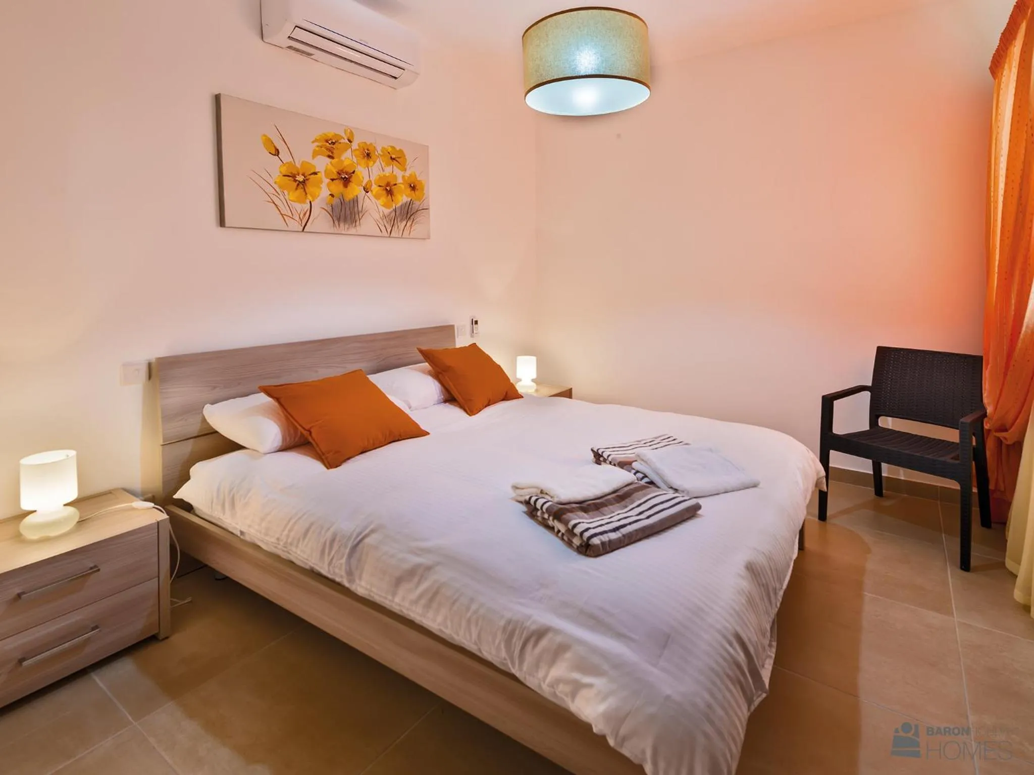 Bedroom, Bed in Hillock Residence Apartments