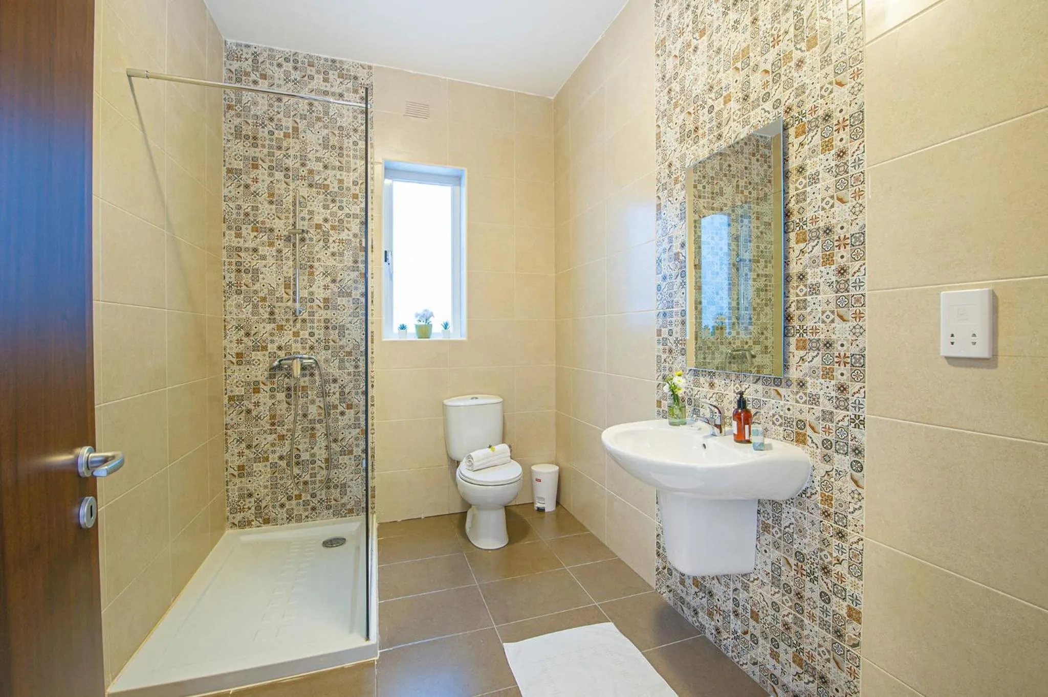 Hillock Residence Apartments