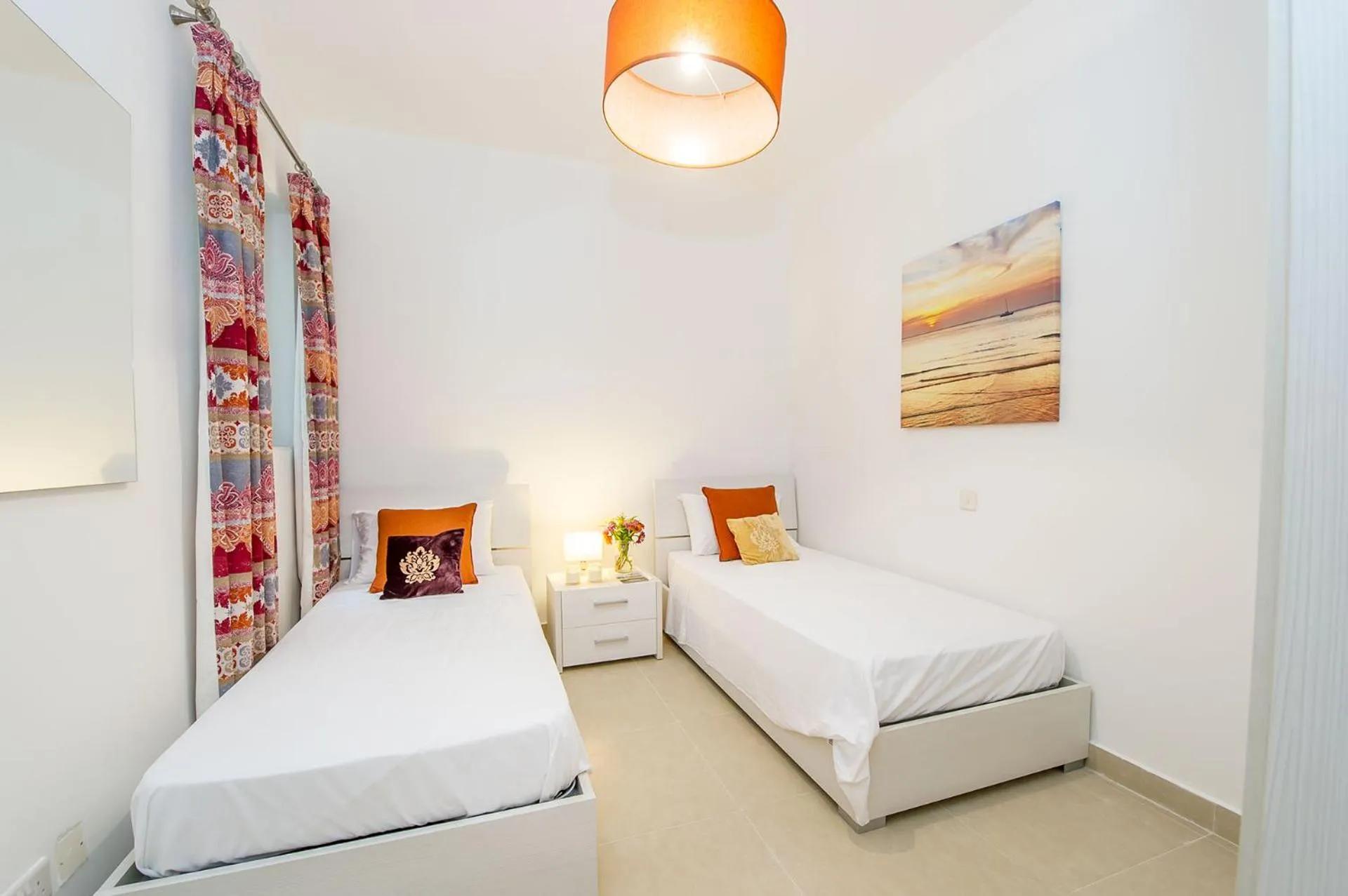 Bedroom, Bed in Hillock Residence Apartments