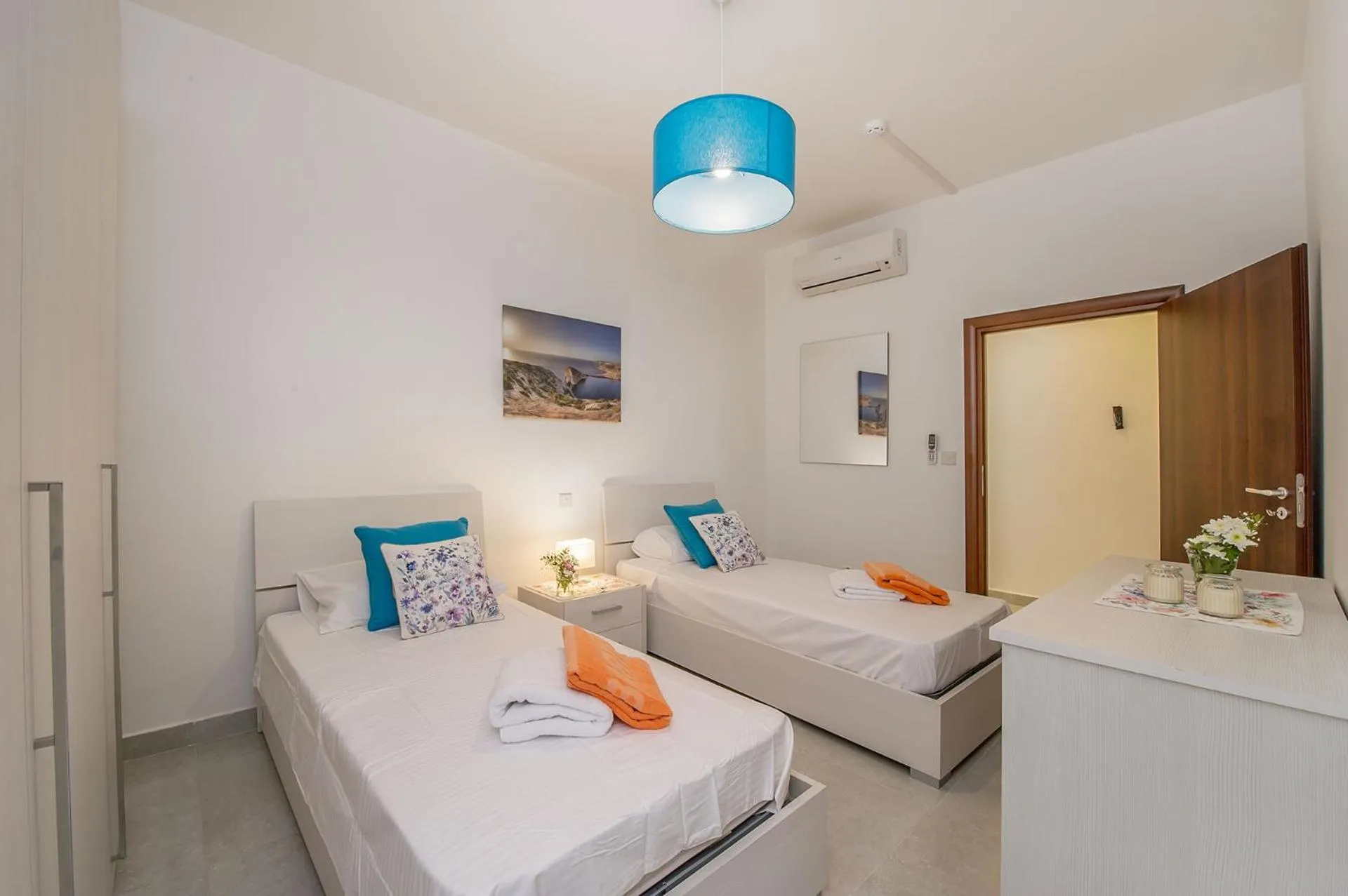 Bed in Hillock Residence Apartments