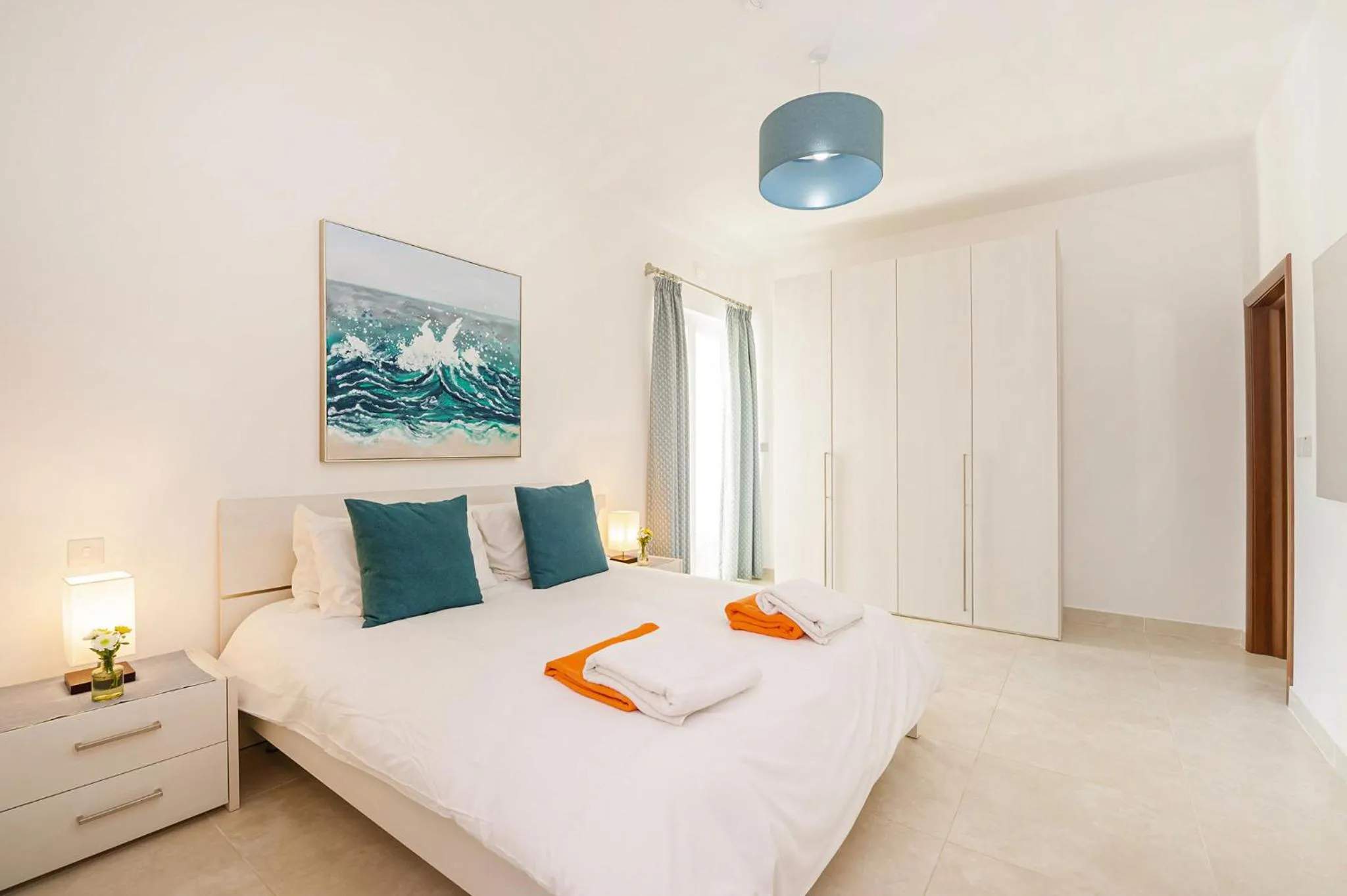 Bed in Hillock Residence Apartments