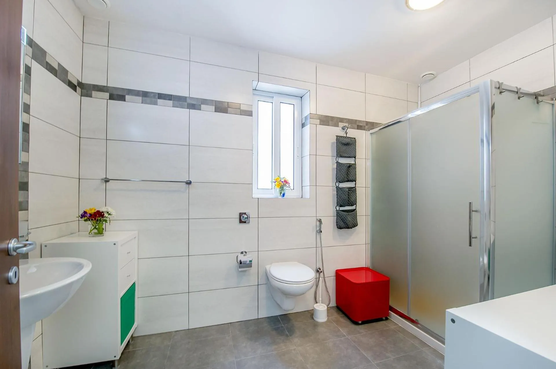 Bathroom in Hillock Residence Apartments