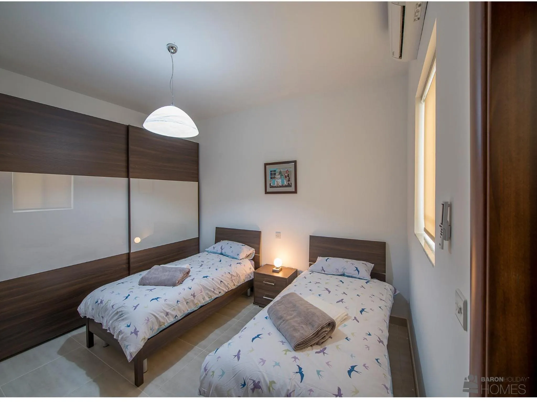 Bedroom, Bed in Hillock Residence Apartments