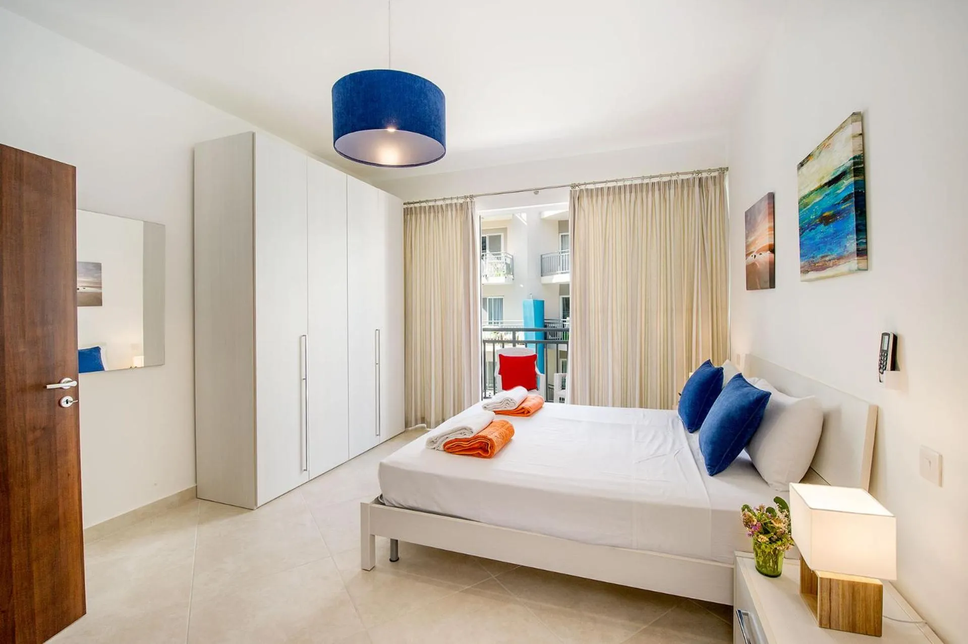 Bed in Hillock Residence Apartments