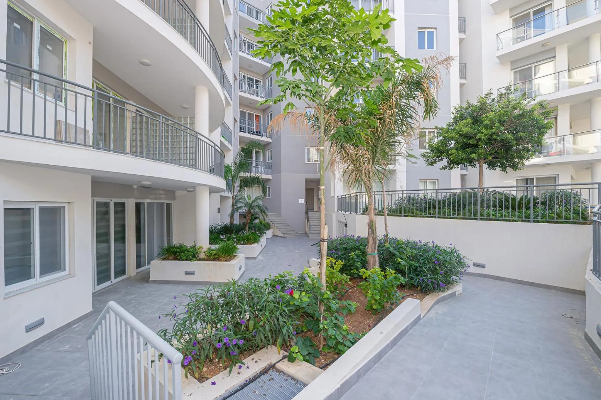 Hillock Residence Apartments