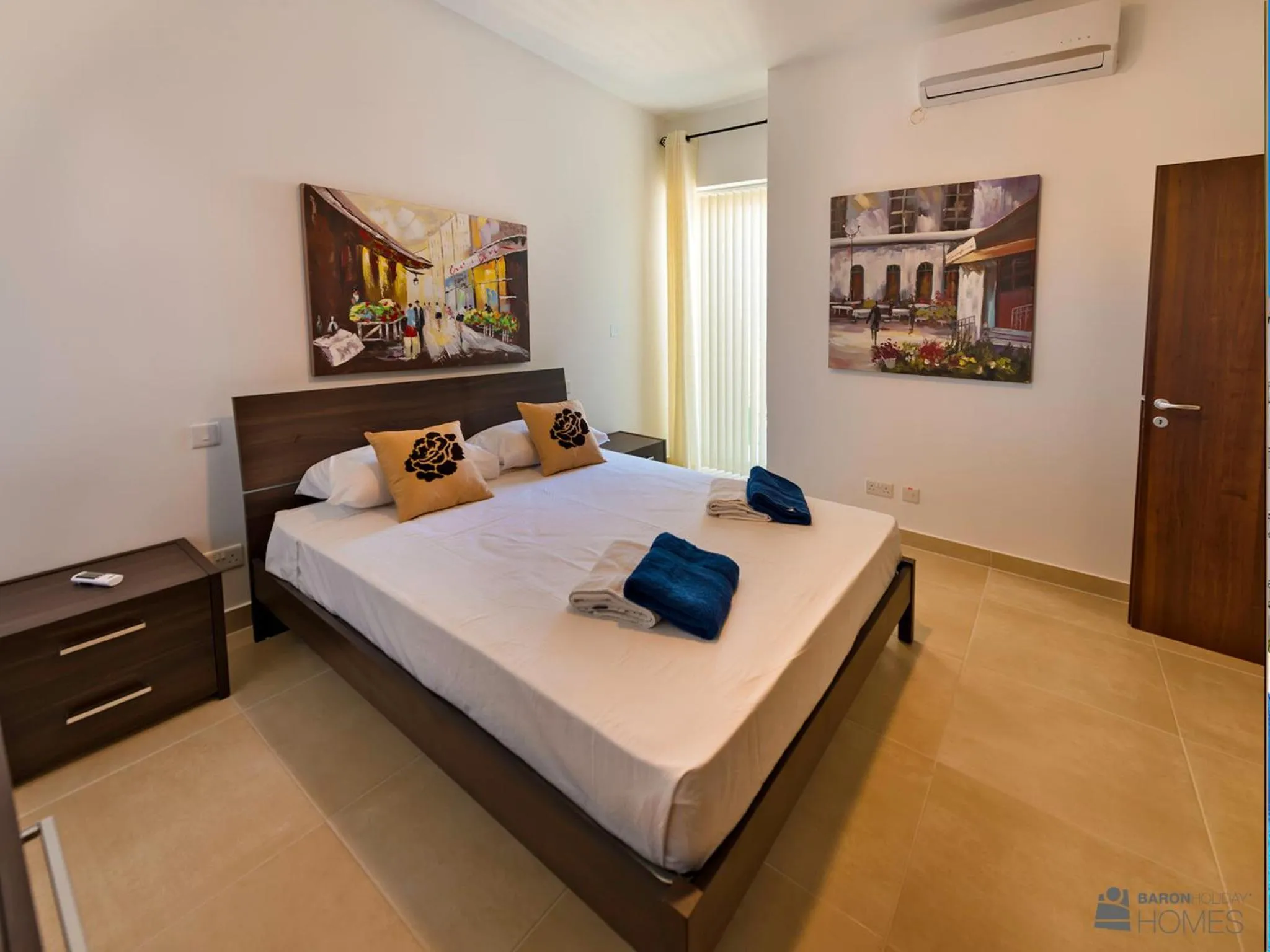 Balcony/Terrace, Bed in Hillock Residence Apartments