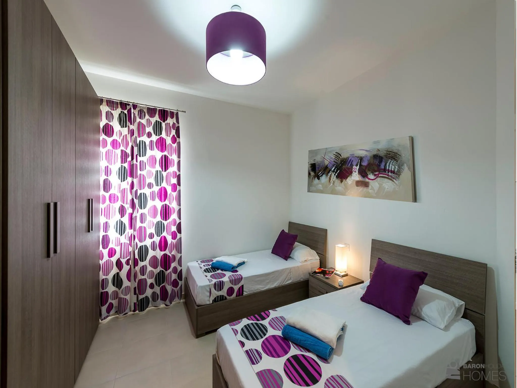 Bedroom, Bed in Hillock Residence Apartments