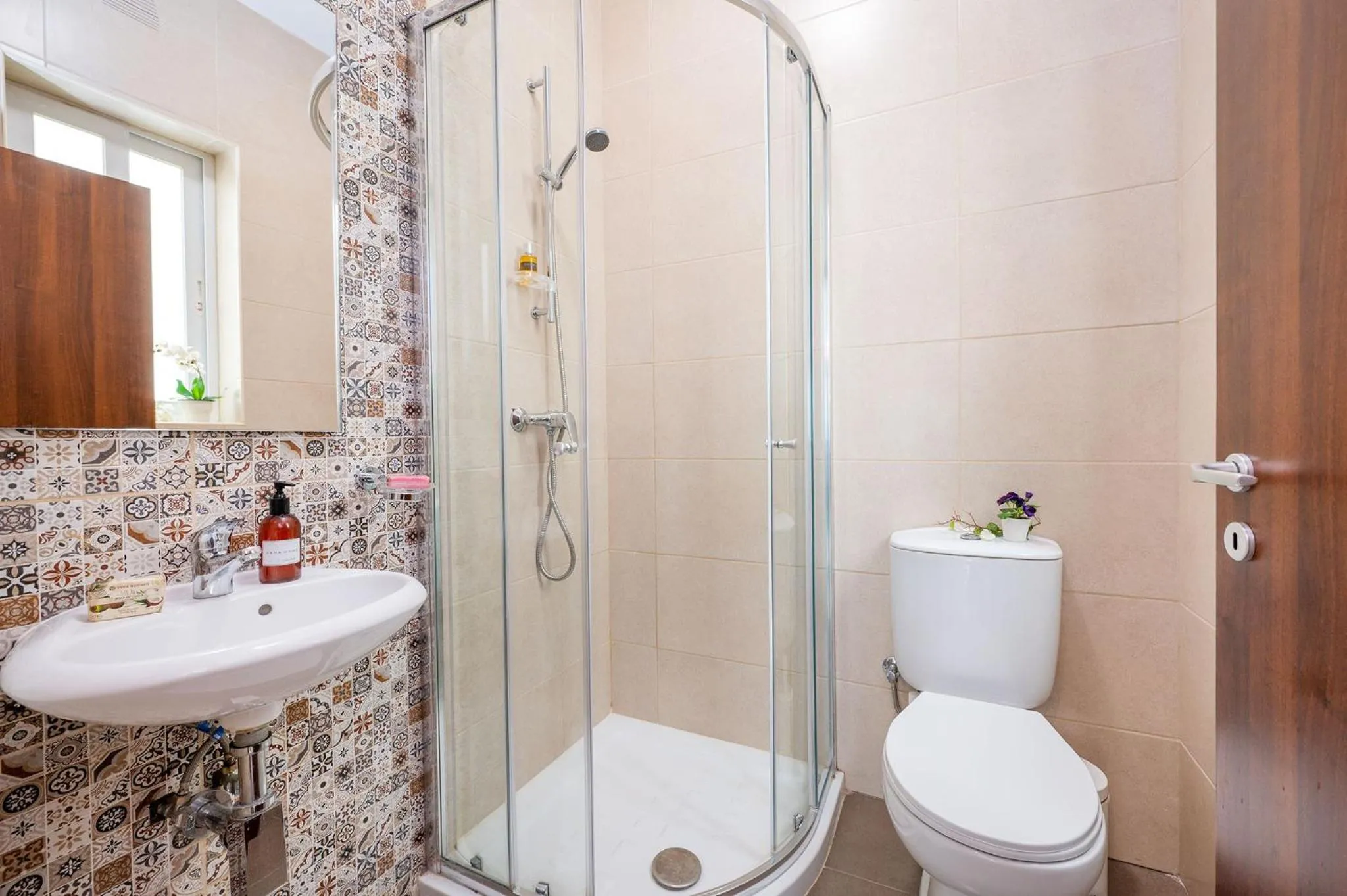 Hillock Residence Apartments