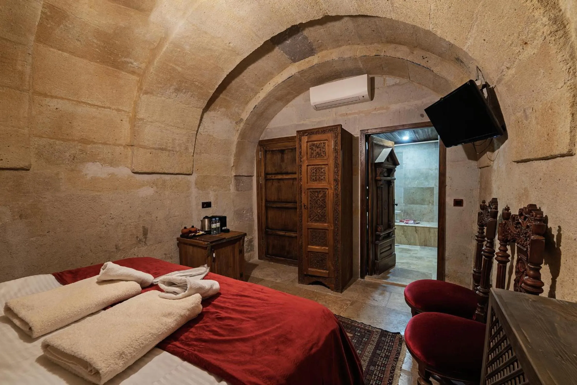 Photo of the whole room, Bed in Wish Cappadocia Luxury Boutique Chain Hotels