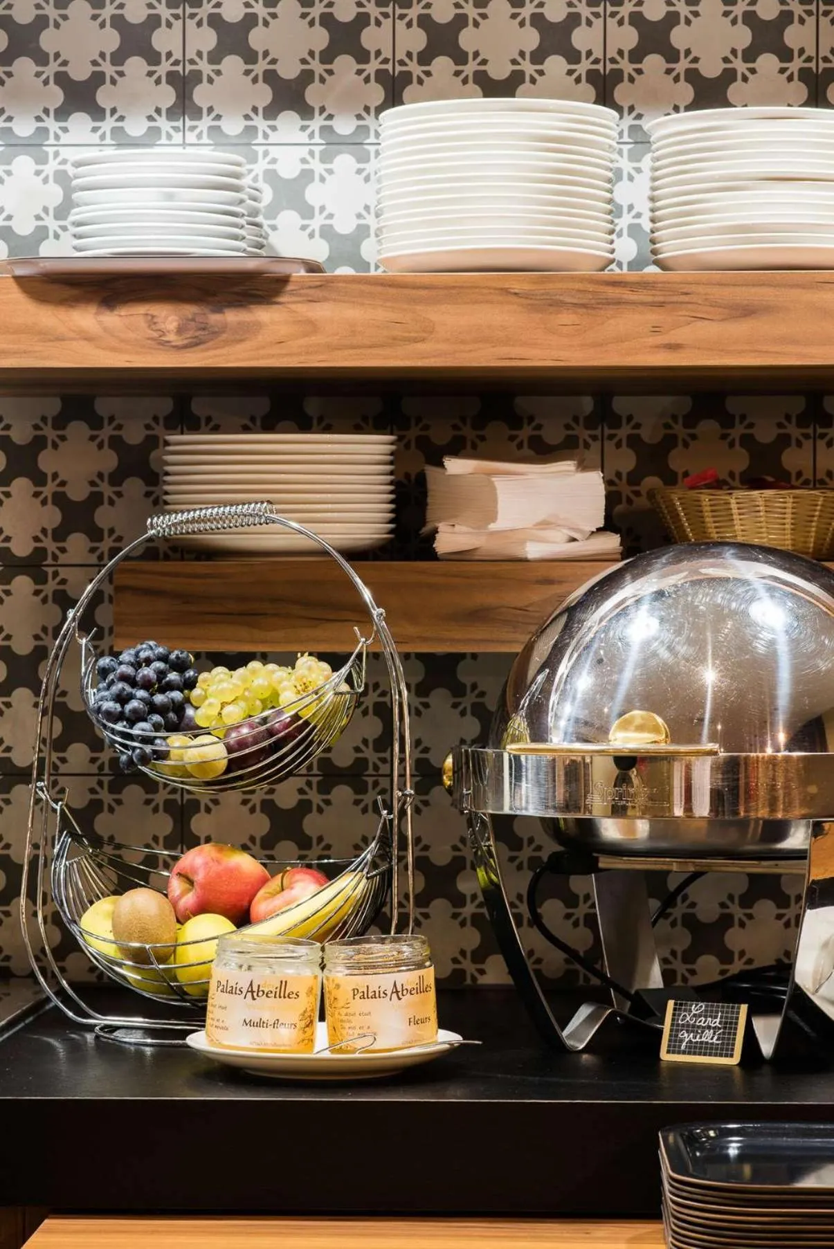 Food and drinks in Le Lodge Brit Hotel Strasbourg Zenith