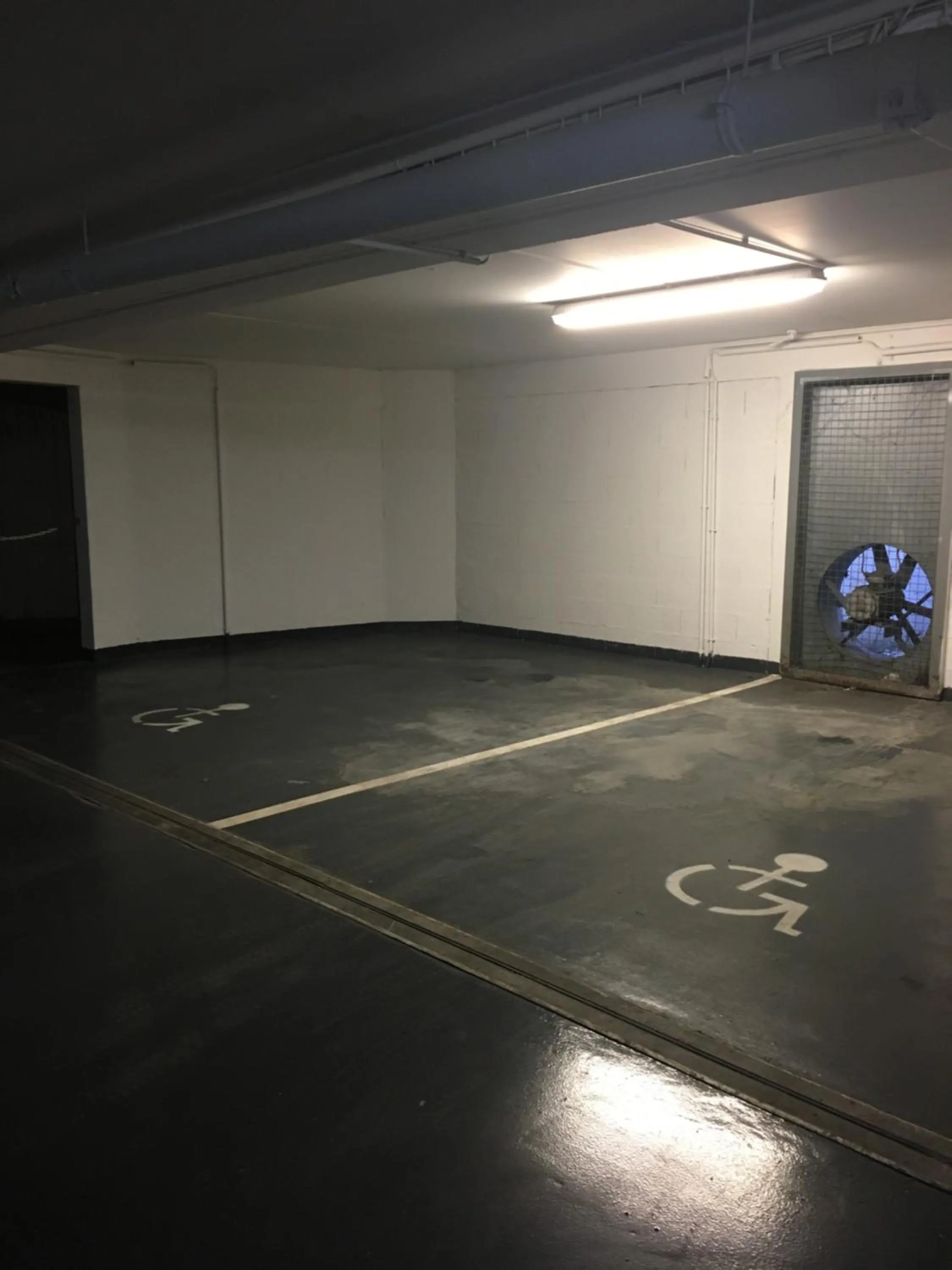 Property building in Le Lodge Brit Hotel Strasbourg Zenith