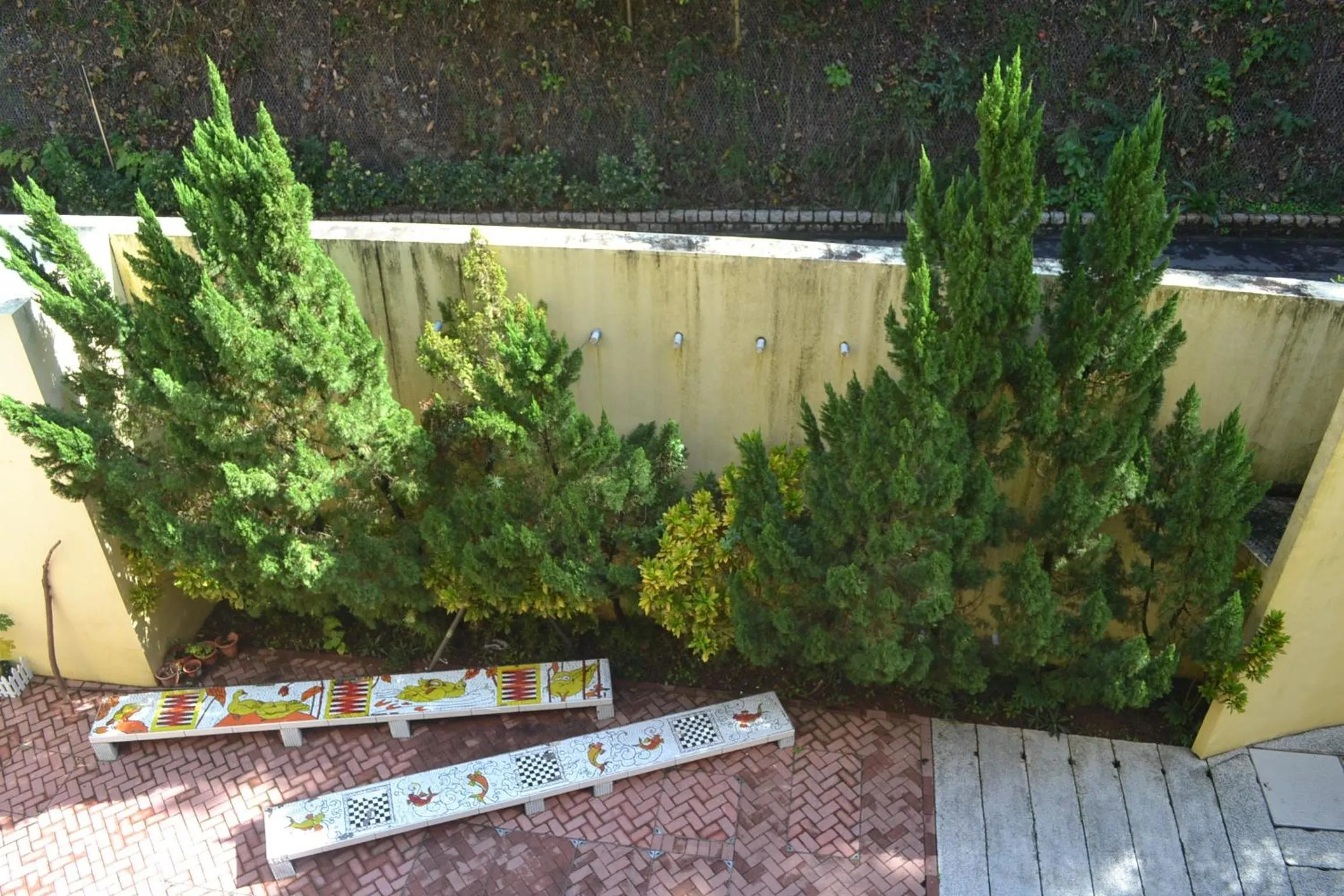 Patio in YHA Bradbury Jockey Club Youth Hostel