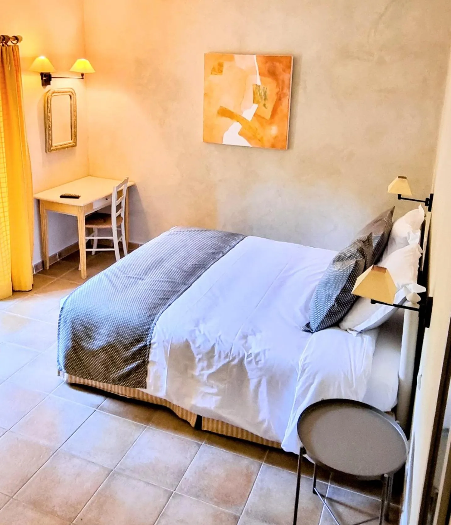Standard Double Room in Hôtel Le Mas des Grès & Restaurant Sous les Platanes