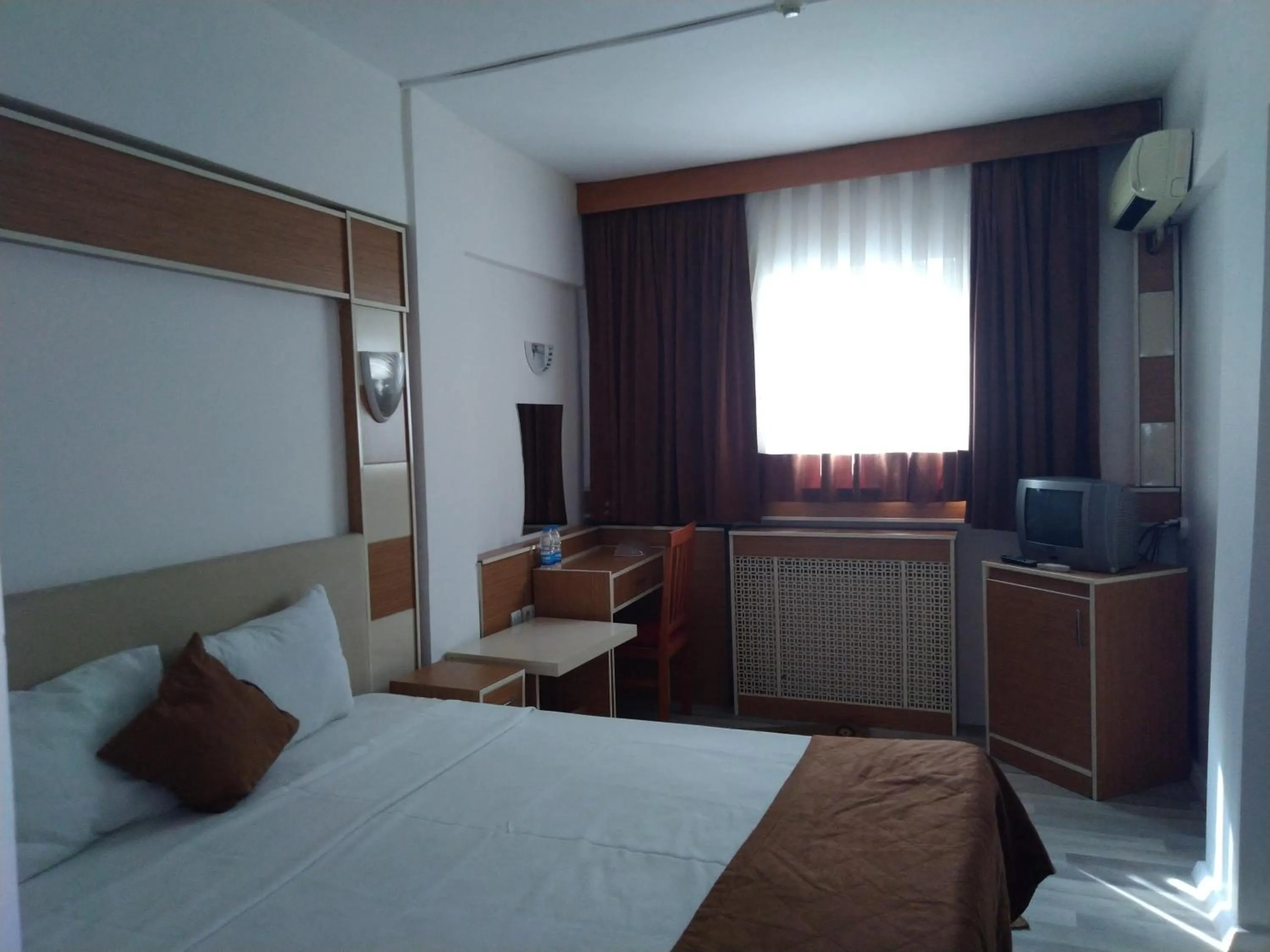 TV and multimedia, TV/Entertainment Center in Florya Park Hotel