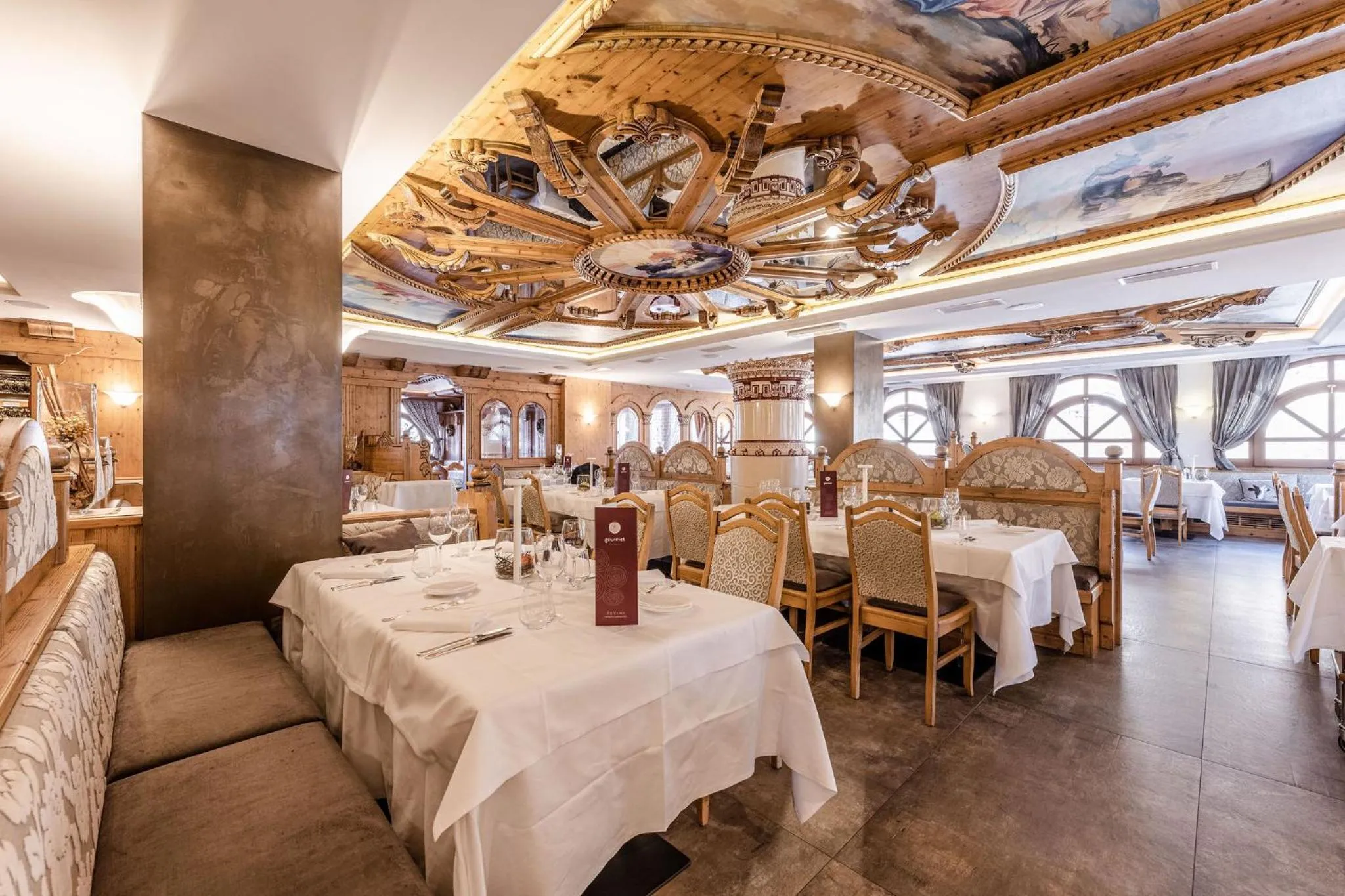Restaurant/places to eat in Tevini Dolomites Charming Hotel