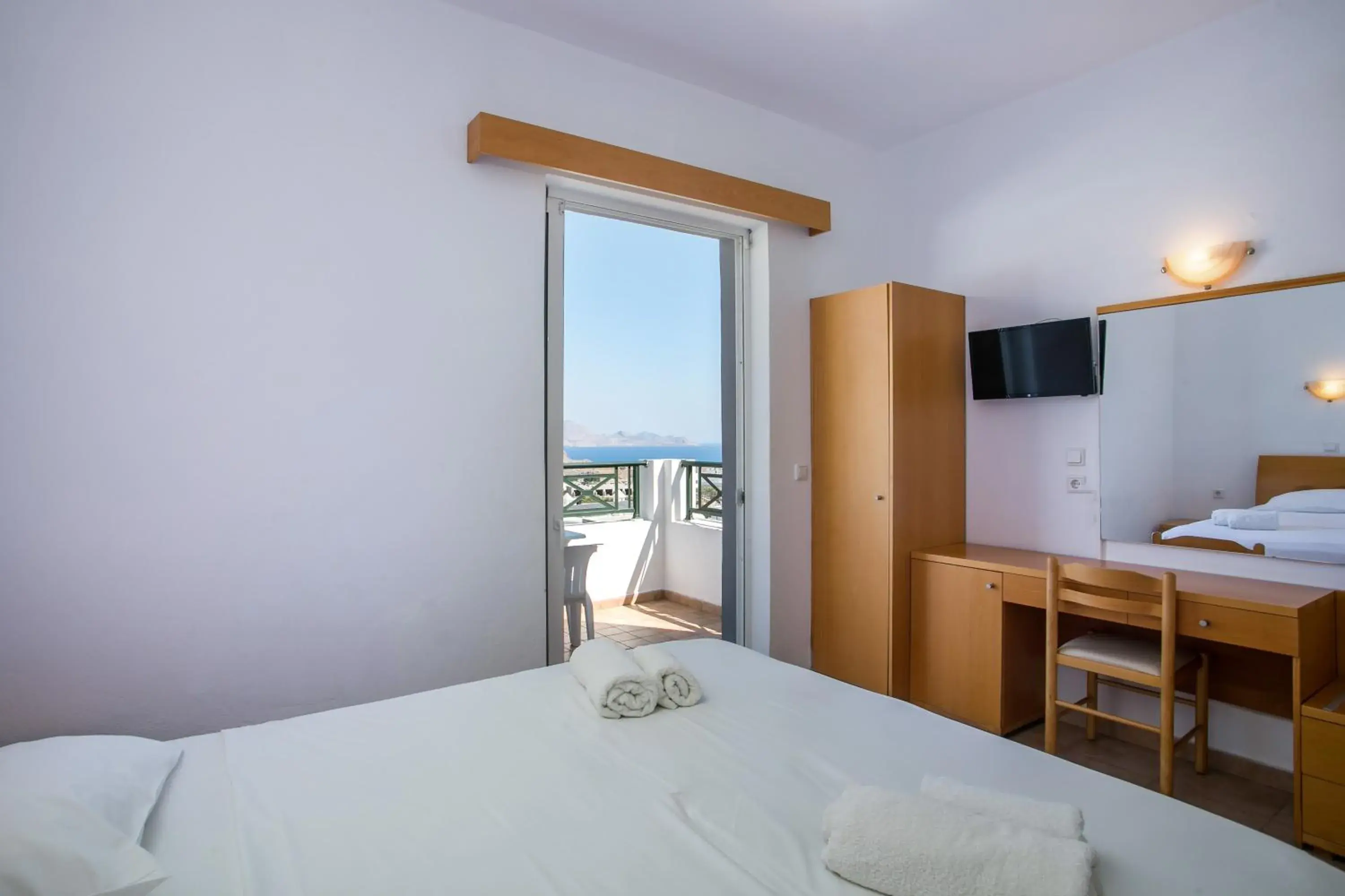 One-Bedroom Apartment (2 -4 Adults) in Lambis Studios & Apartments One-Bedroom Apartment (2 -4 Adults) in Lambis Studios & Apartments