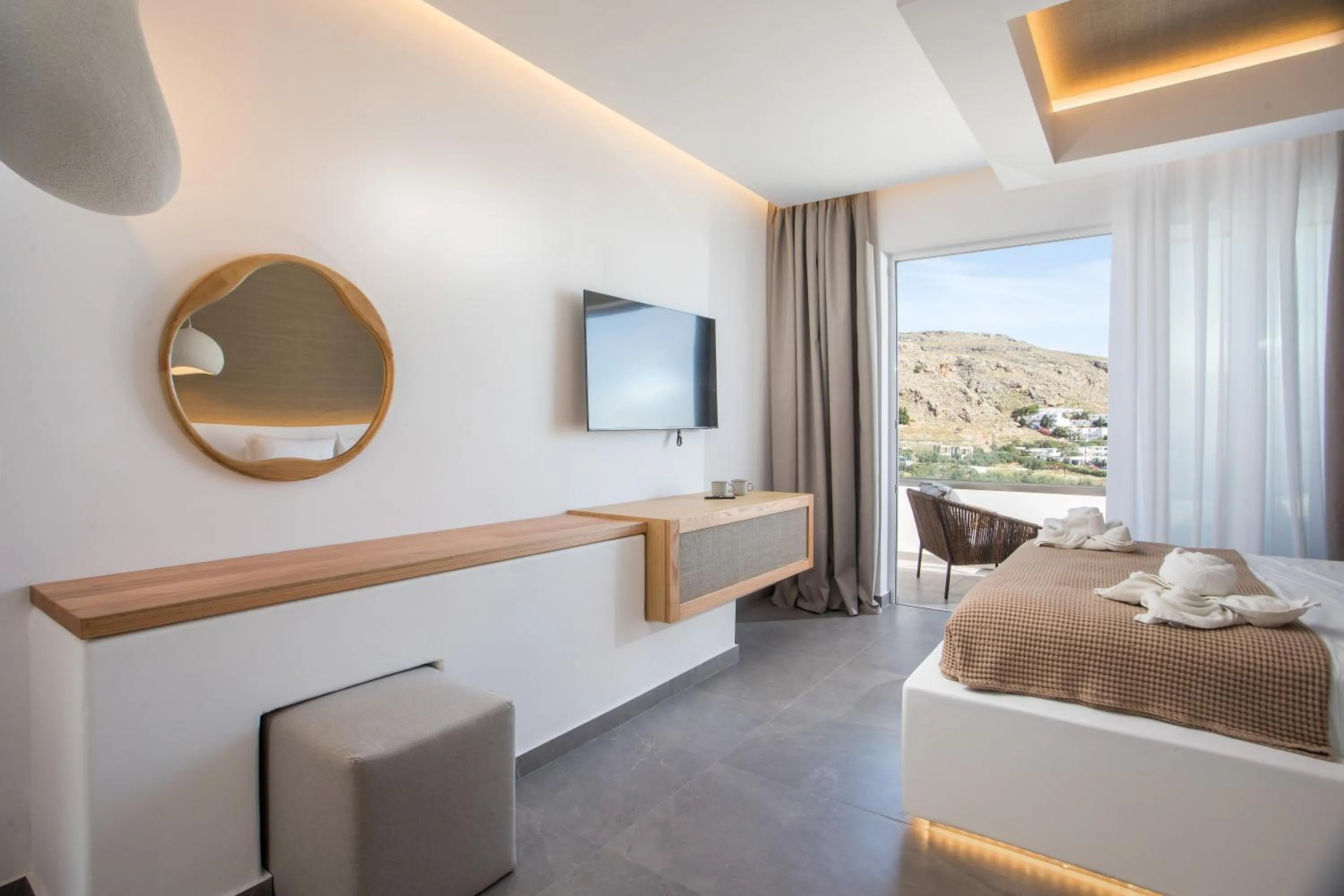 Bed in Lambis Studios & Apartments