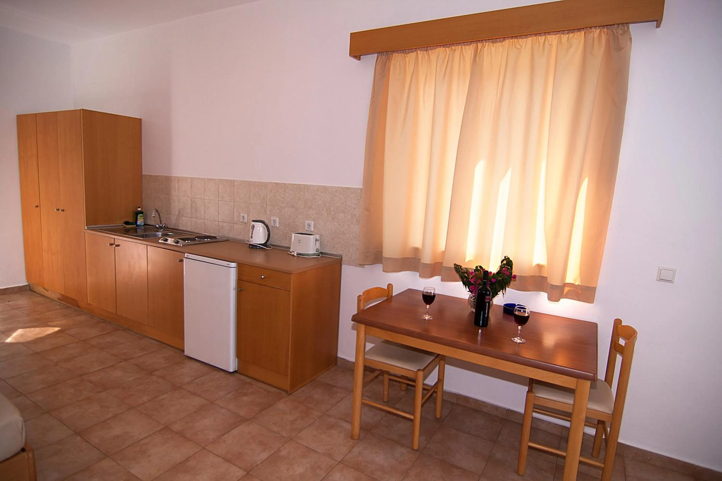 One-Bedroom Apartment (2 -4 Adults) in Lambis Studios & Apartments