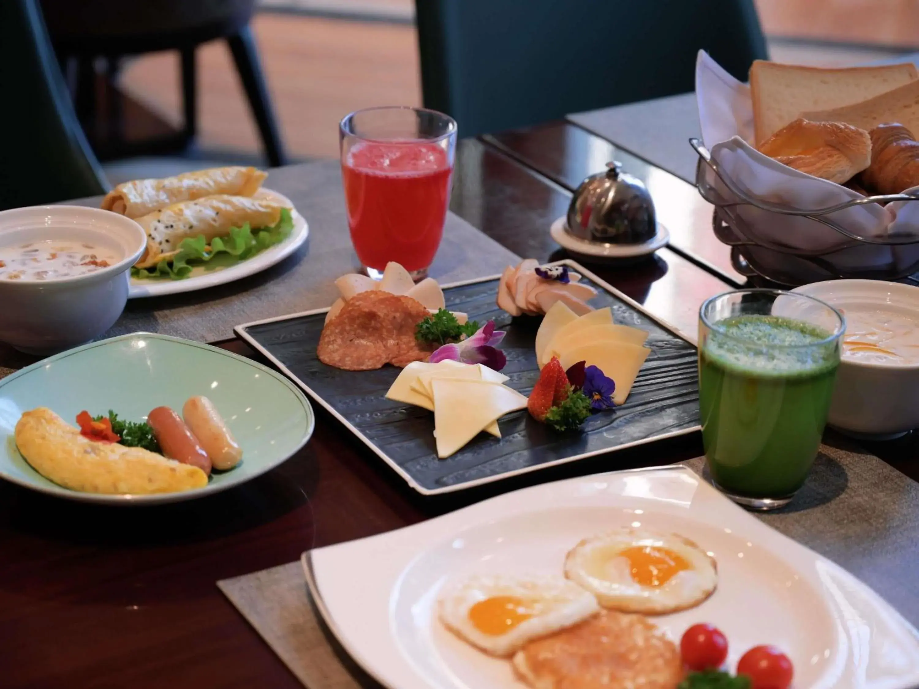 Restaurant/places to eat in Pullman Tangshan Restaurant/places to eat in Pullman Tangshan