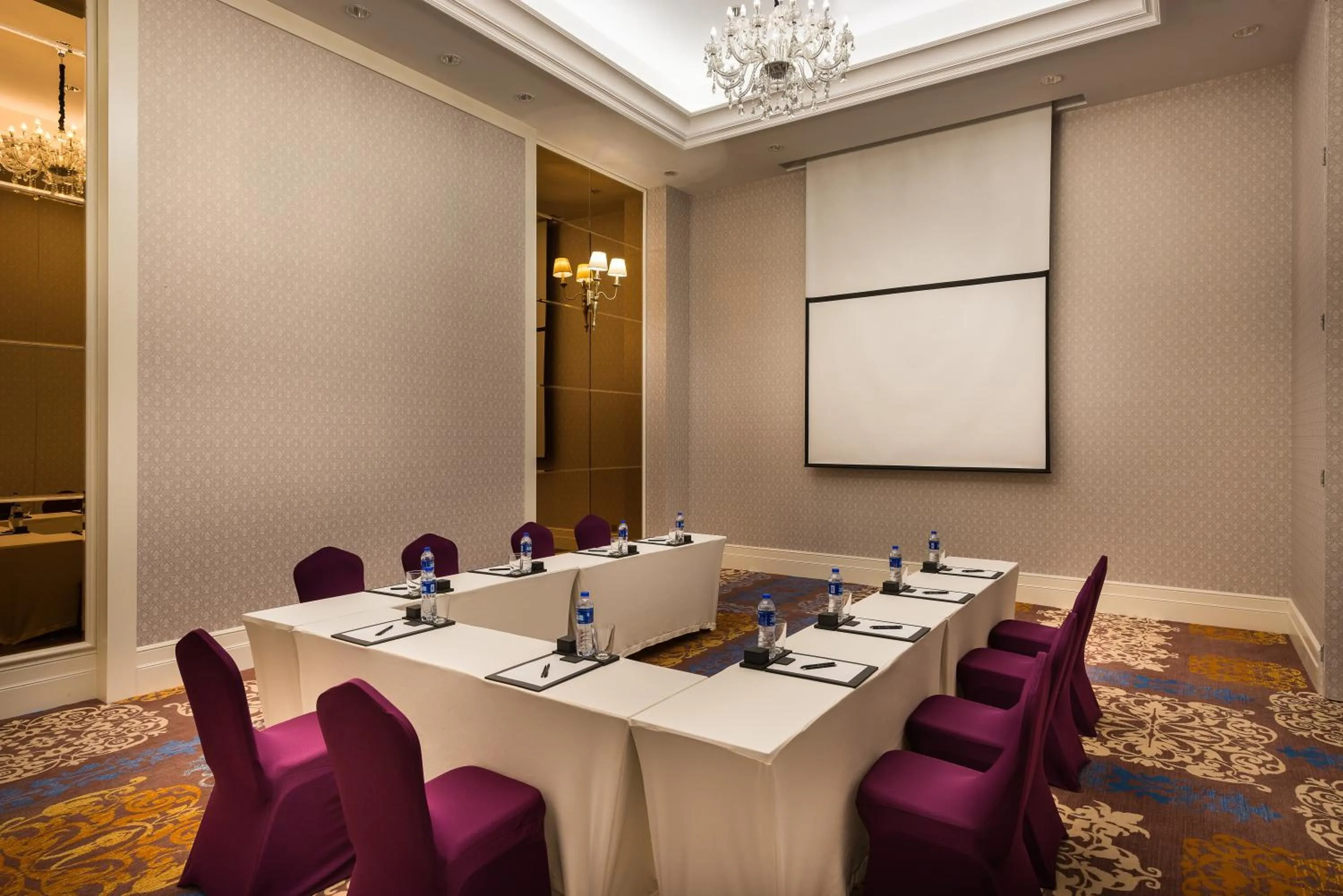 Decorative detail in Pullman Tangshan