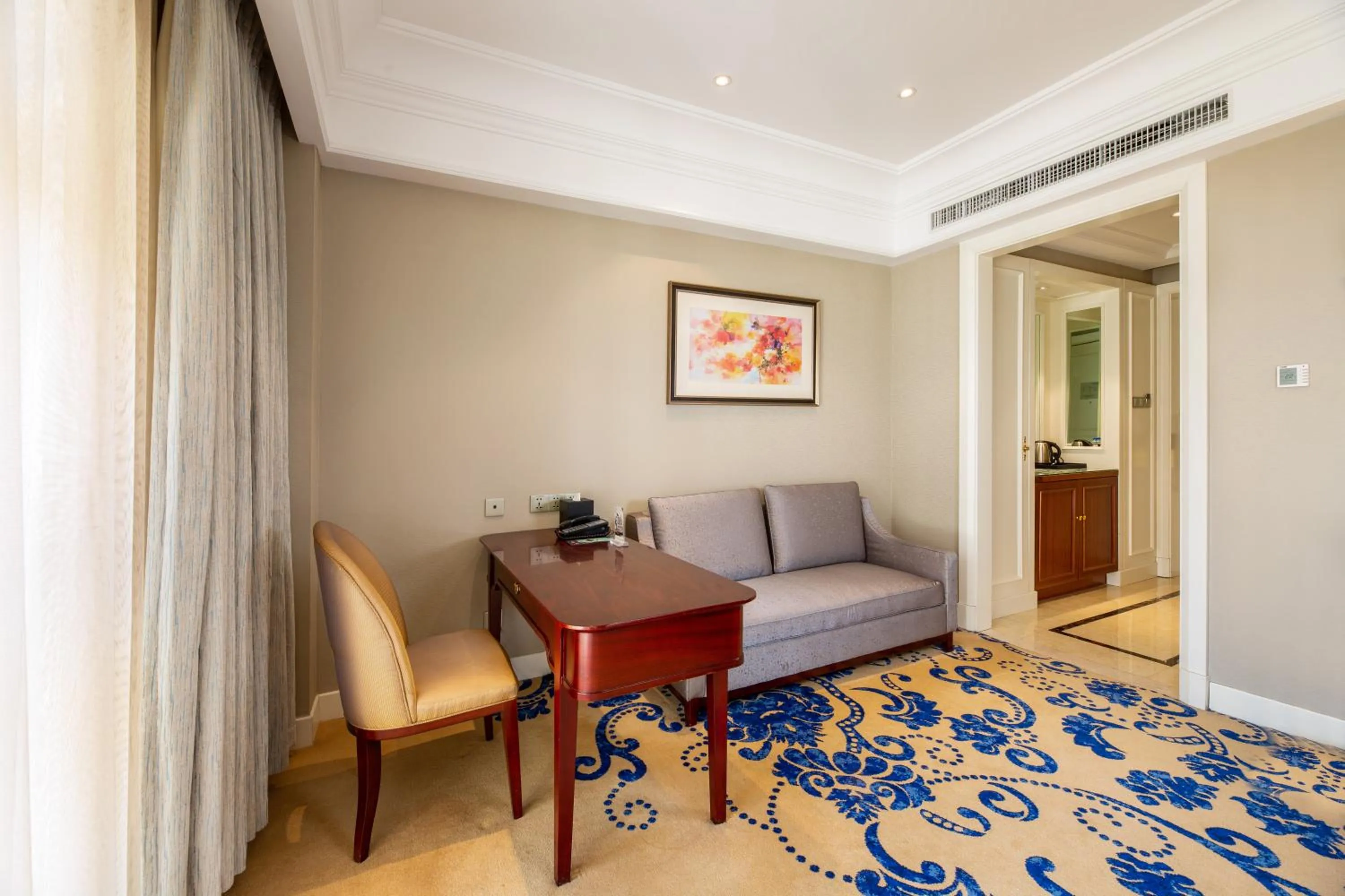 Dining area in Pullman Tangshan