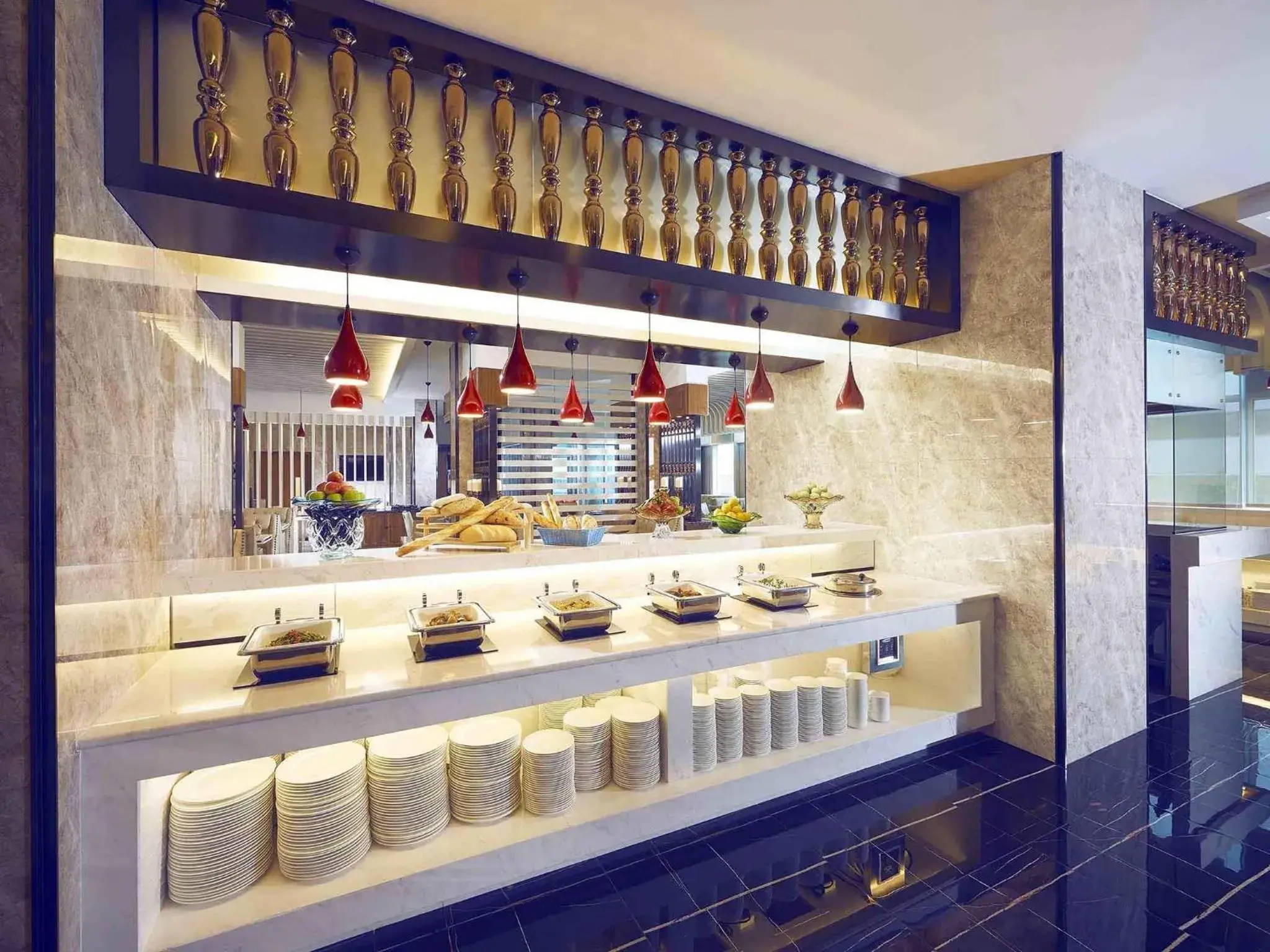 Restaurant/places to eat in Mercure Singapore Bugis Restaurant/places to eat in Mercure Singapore Bugis