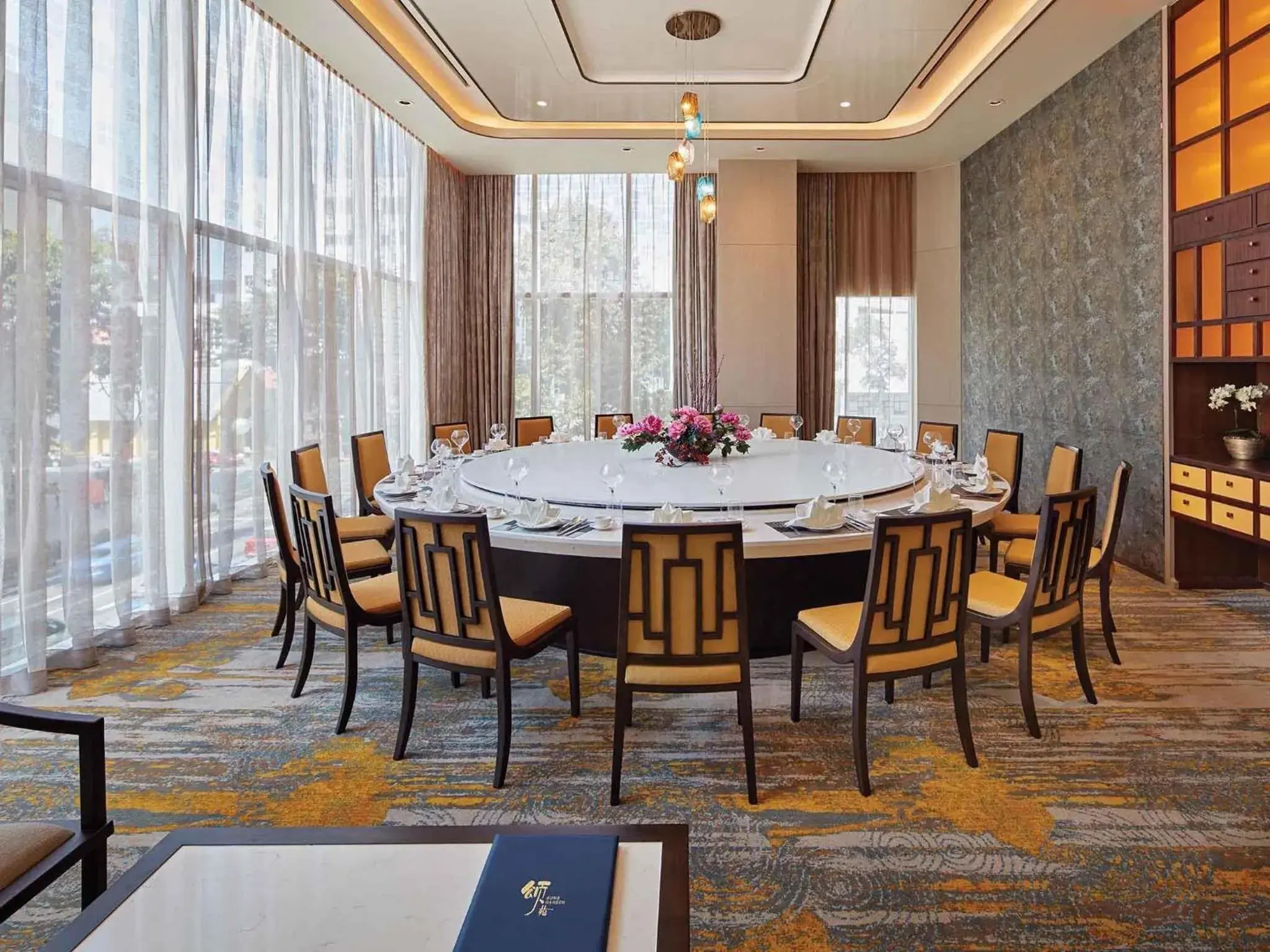 Restaurant/places to eat in Mercure Singapore Bugis Restaurant/places to eat in Mercure Singapore Bugis