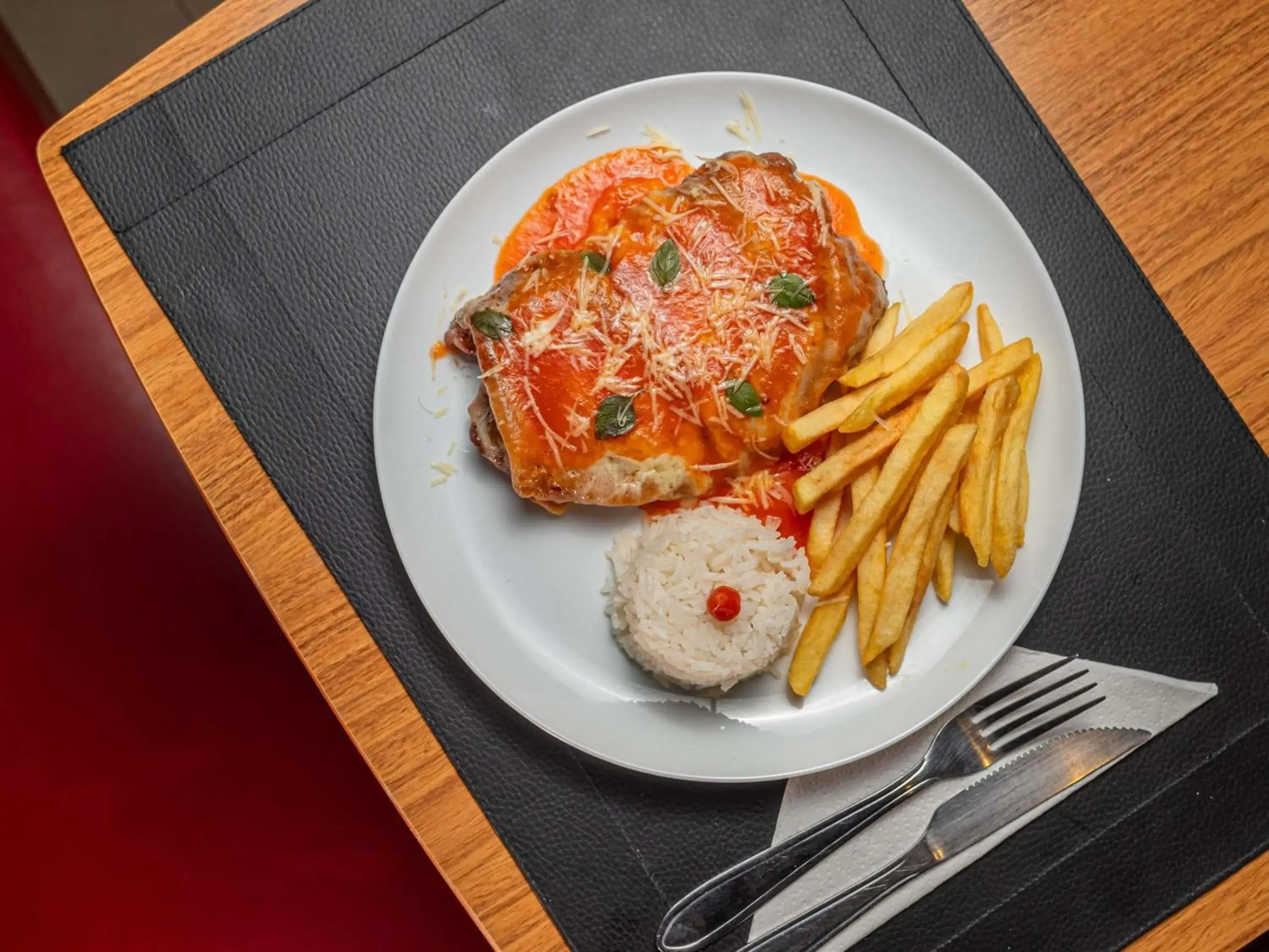 Lounge or bar in Ibis Guaratingueta Aparecida - Circuito da Fé Lounge or bar in Ibis Guaratingueta Aparecida - Circuito da Fé