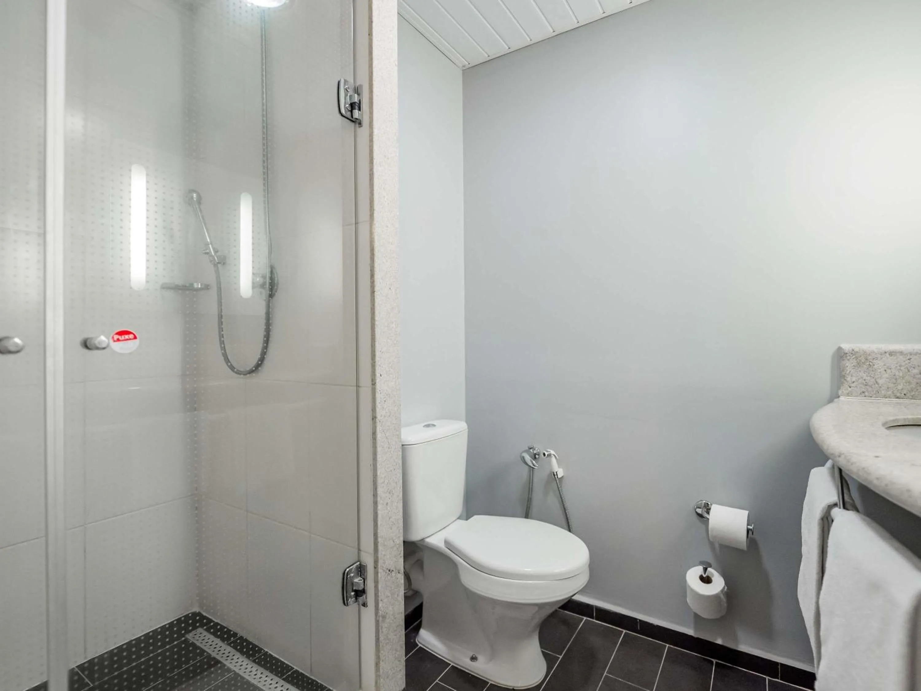 Bedroom in Ibis Guaratingueta Aparecida - Circuito da Fé