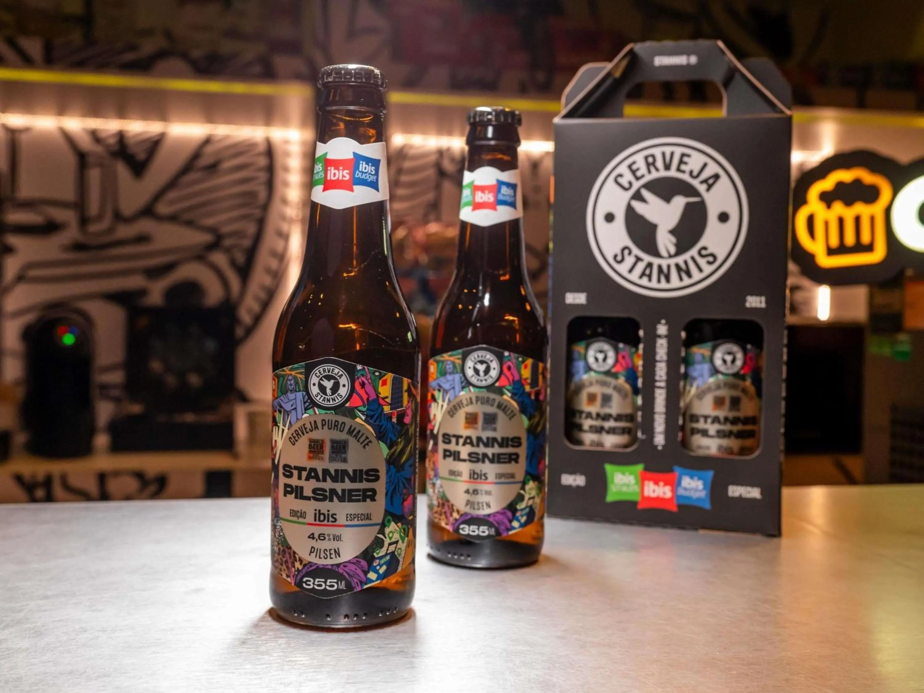 Lounge or bar in Ibis Guaratingueta Aparecida - Circuito da Fé