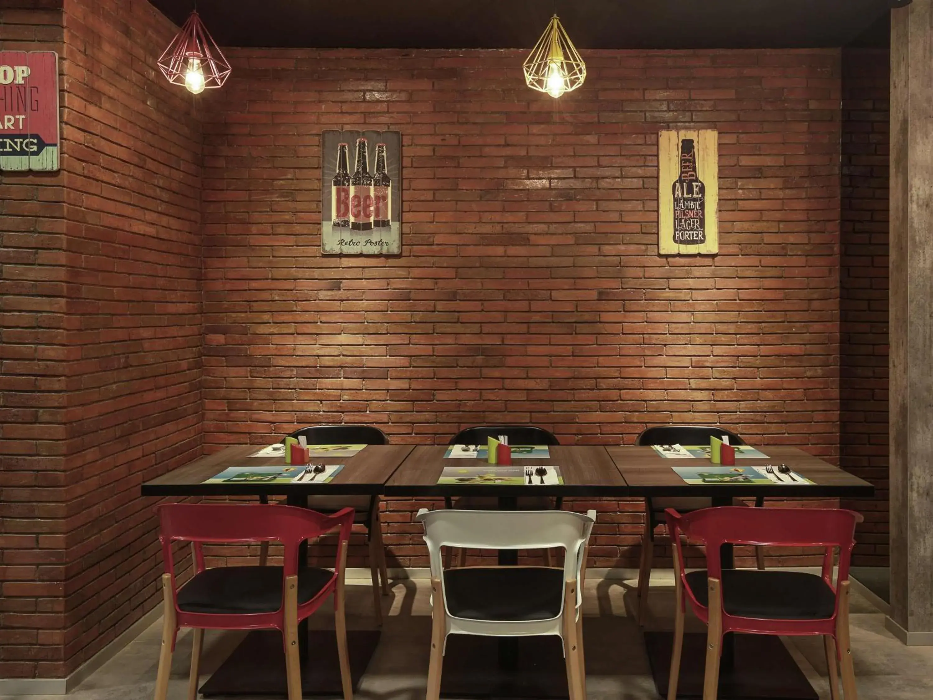 Restaurant/places to eat in Ibis Styles Makassar Sam Ratulangi Restaurant/places to eat in Ibis Styles Makassar Sam Ratulangi